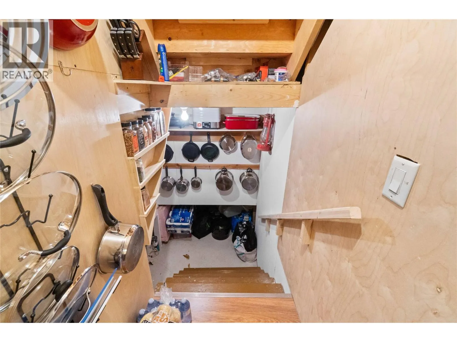 222 Martin Street Unit# 124