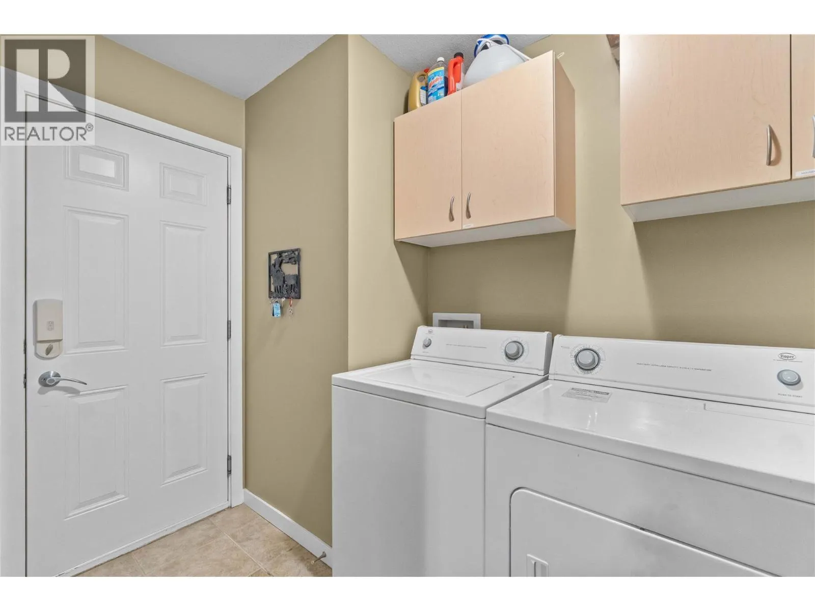 222 Martin Street Unit# 124