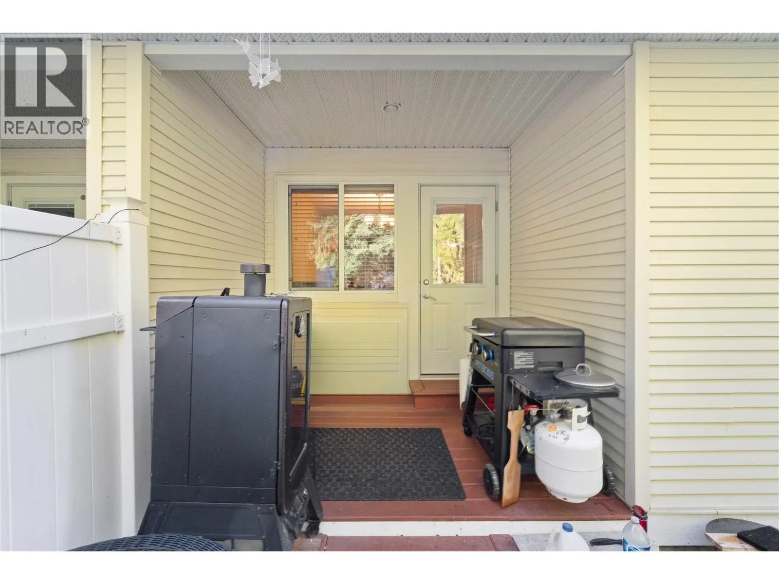 222 Martin Street Unit# 124