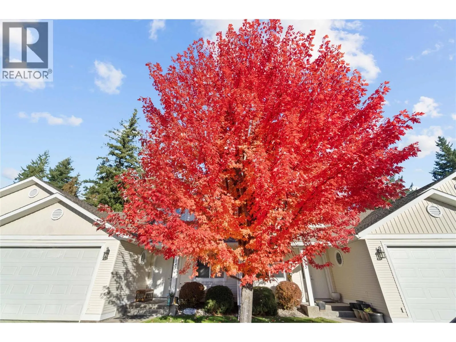 222 Martin Street Unit# 124