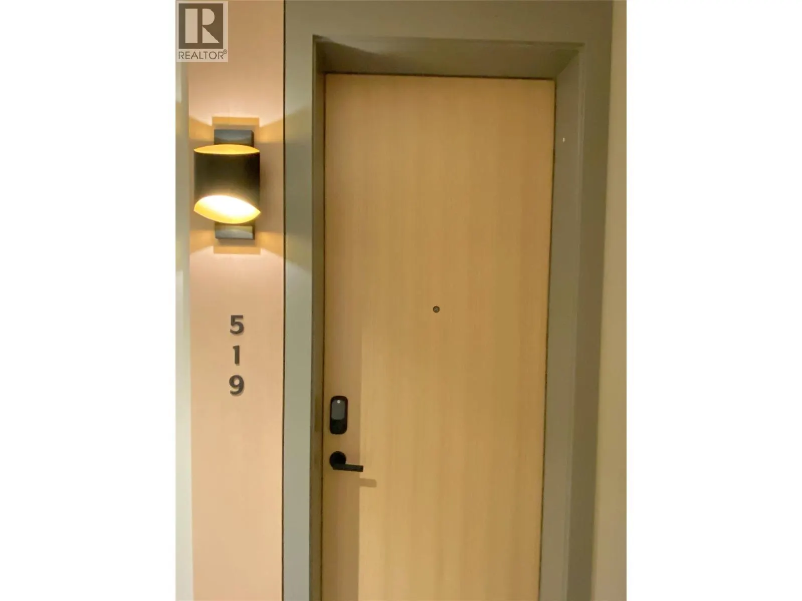 3340 Lakeshore Road Unit# 519