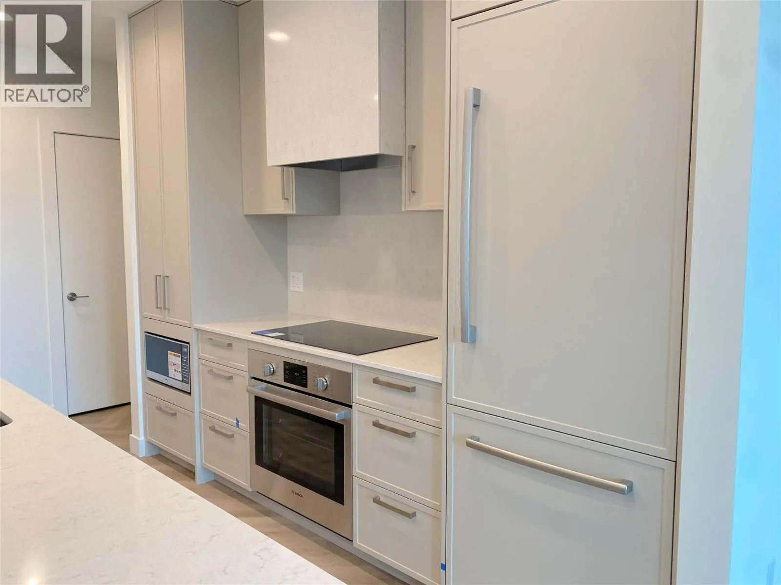 3340 Lakeshore Road Unit# 519