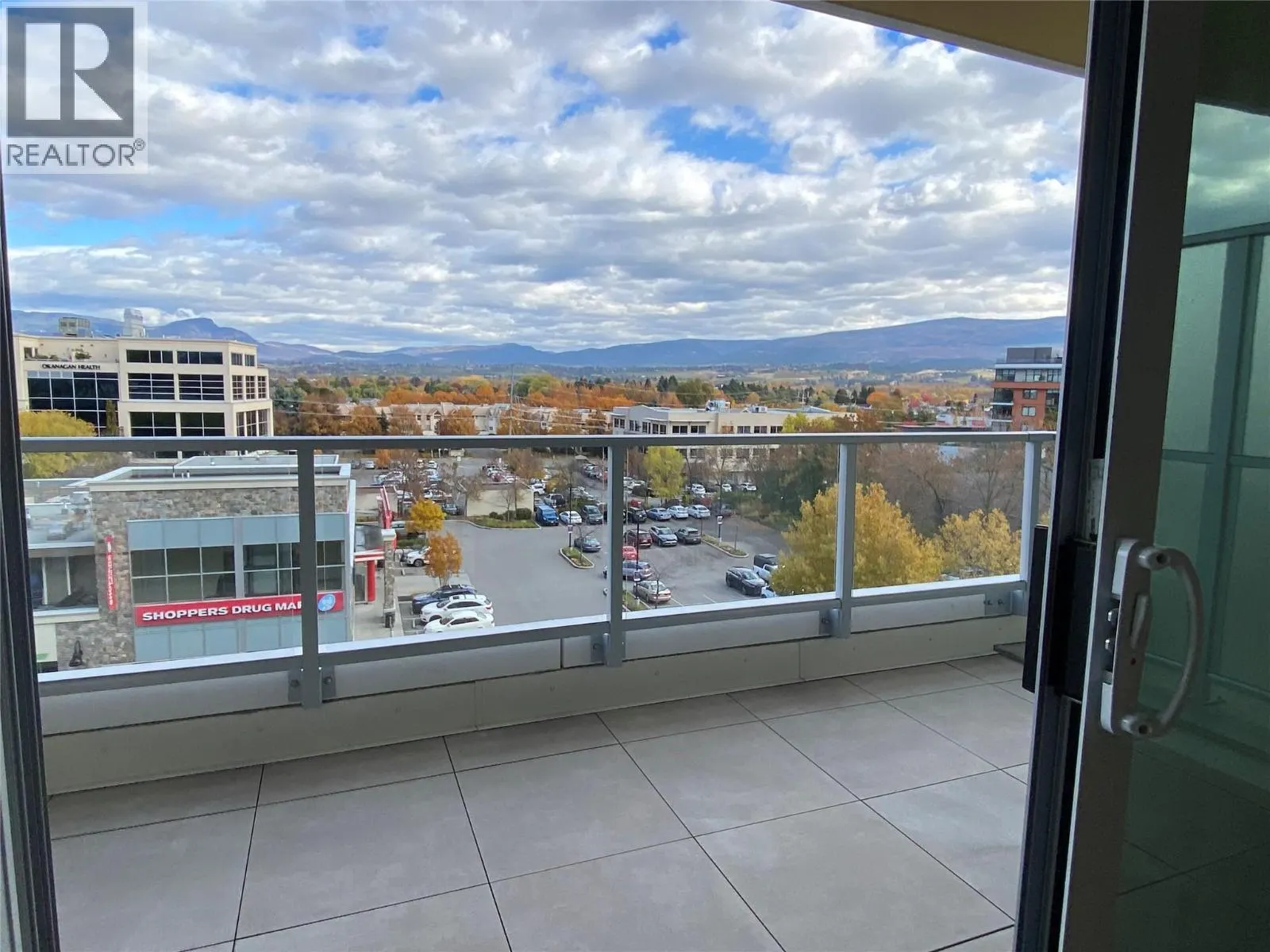 3340 Lakeshore Road Unit# 519