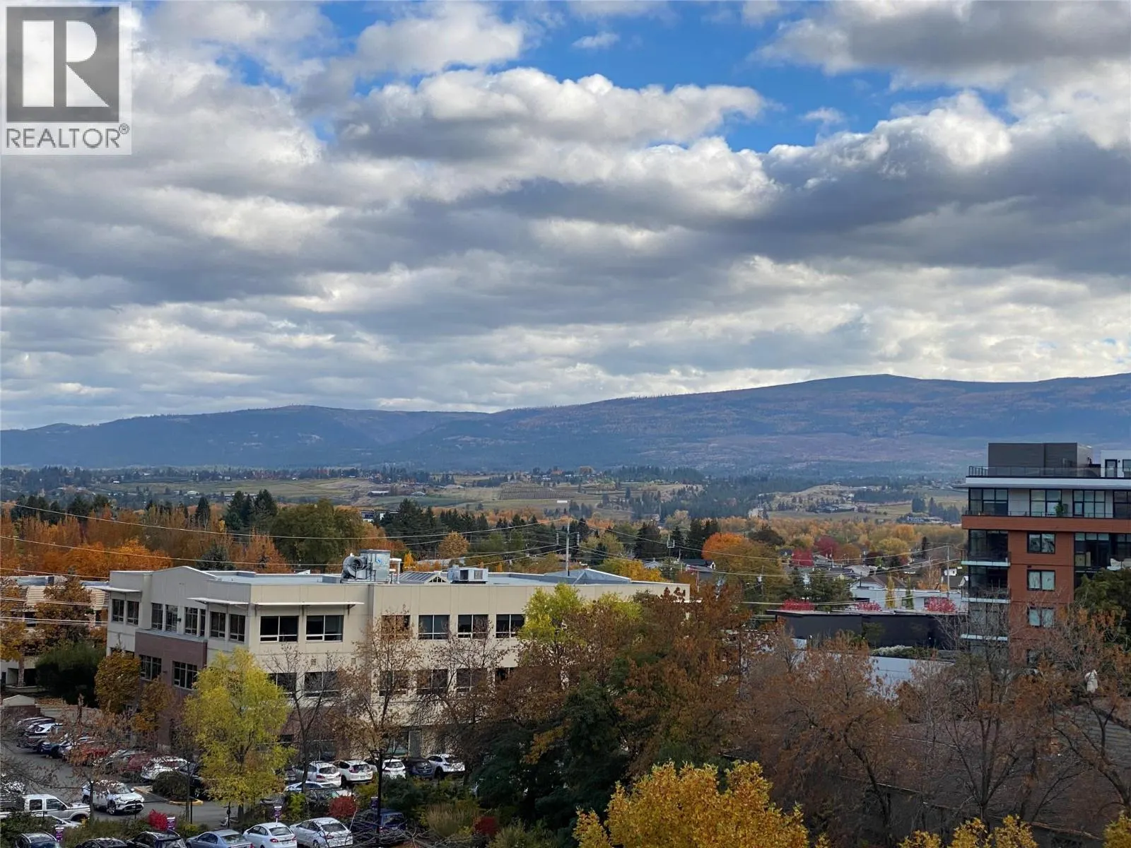 3340 Lakeshore Road Unit# 519