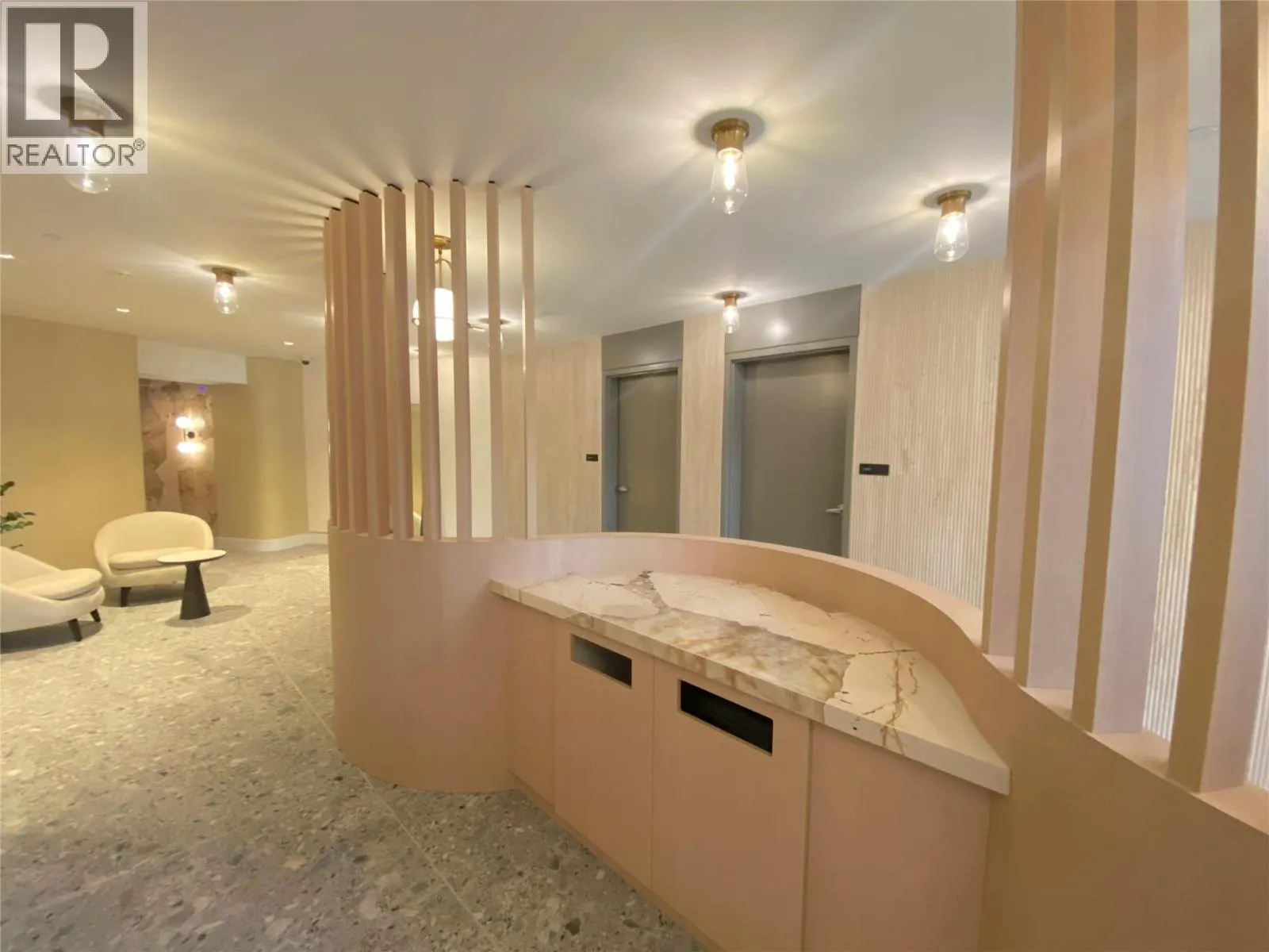 3340 Lakeshore Road Unit# 519