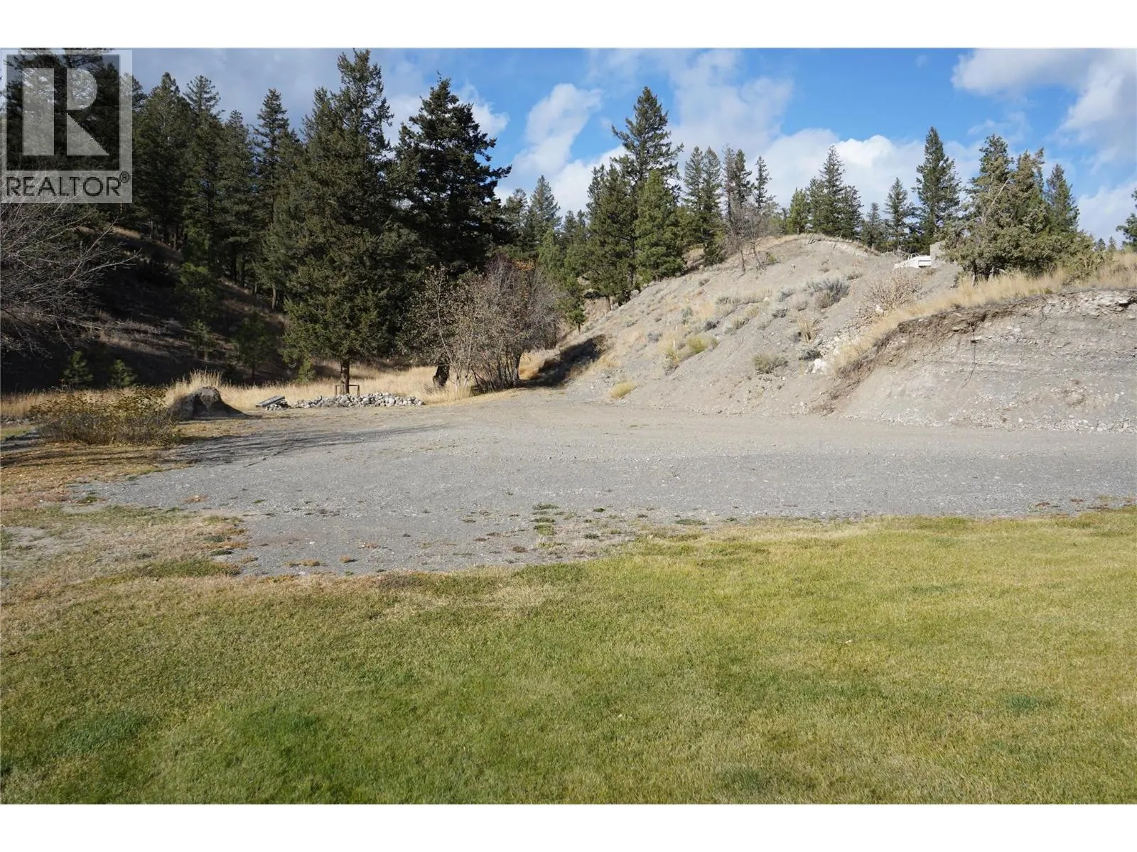 409 LEBOURDAIS Avenue