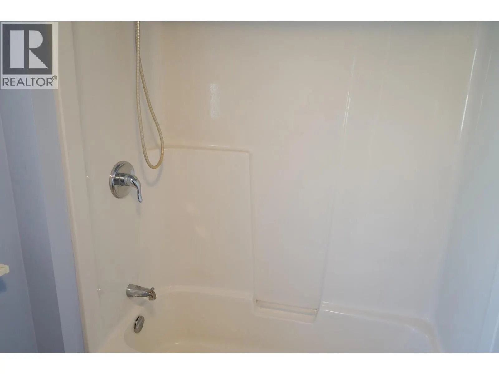 409 LEBOURDAIS Avenue