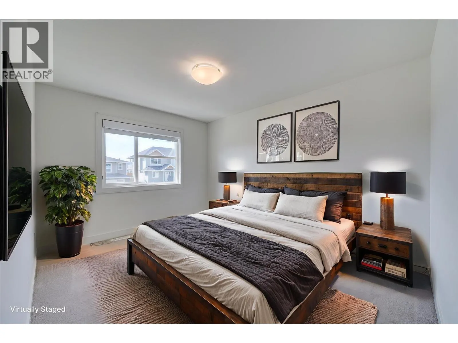 2273 Saddleback Drive