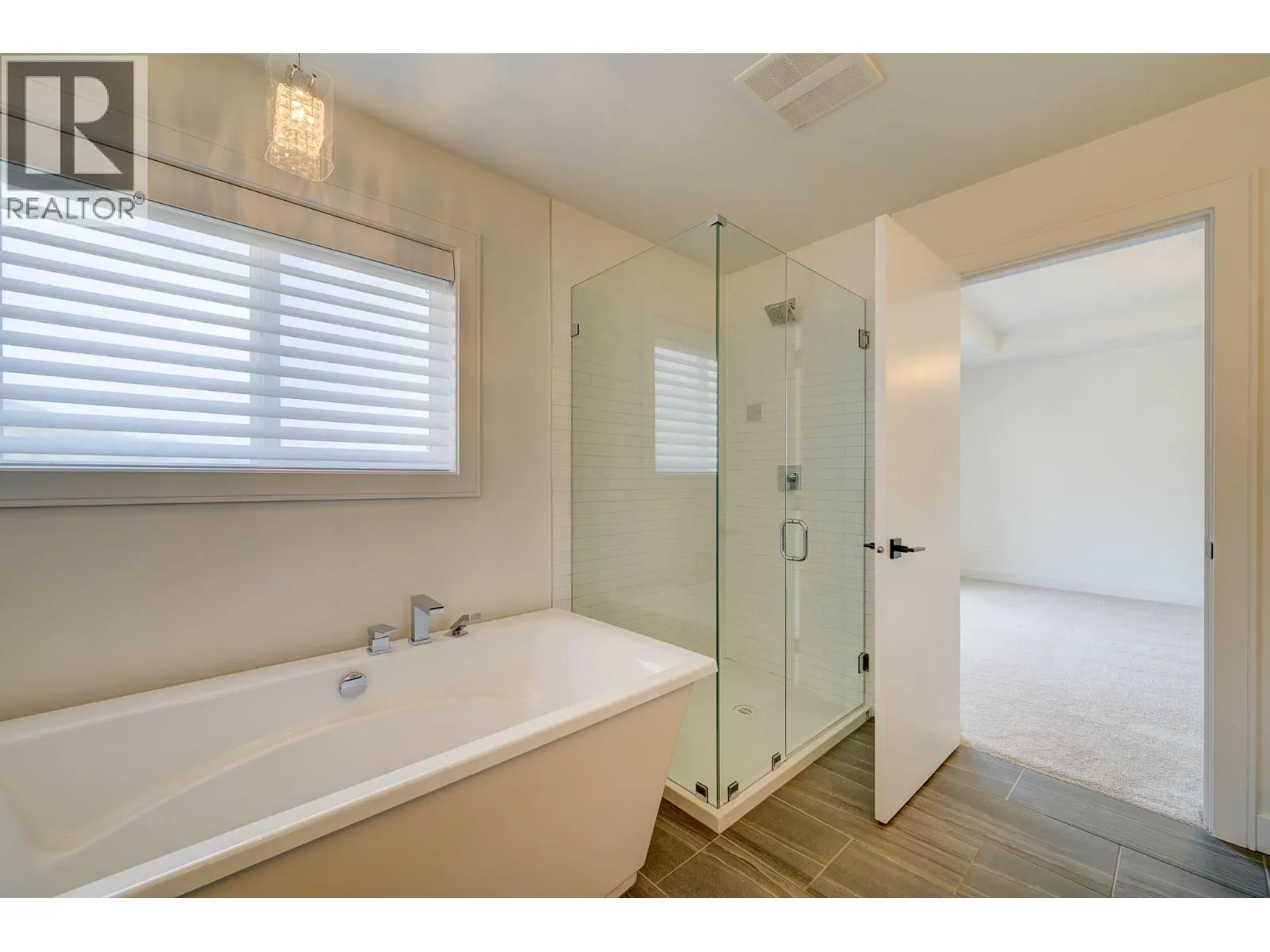 2273 Saddleback Drive