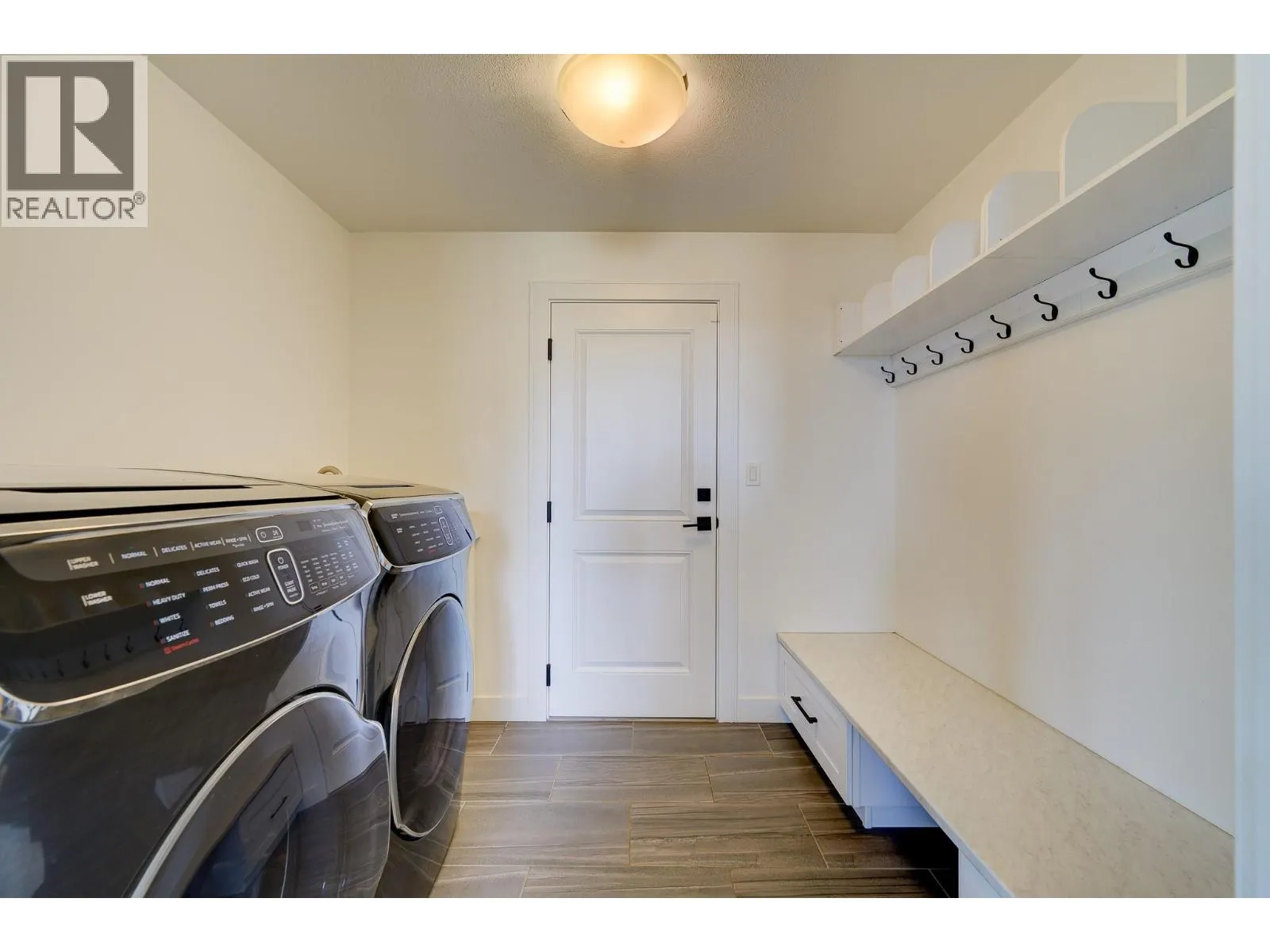 2273 Saddleback Drive