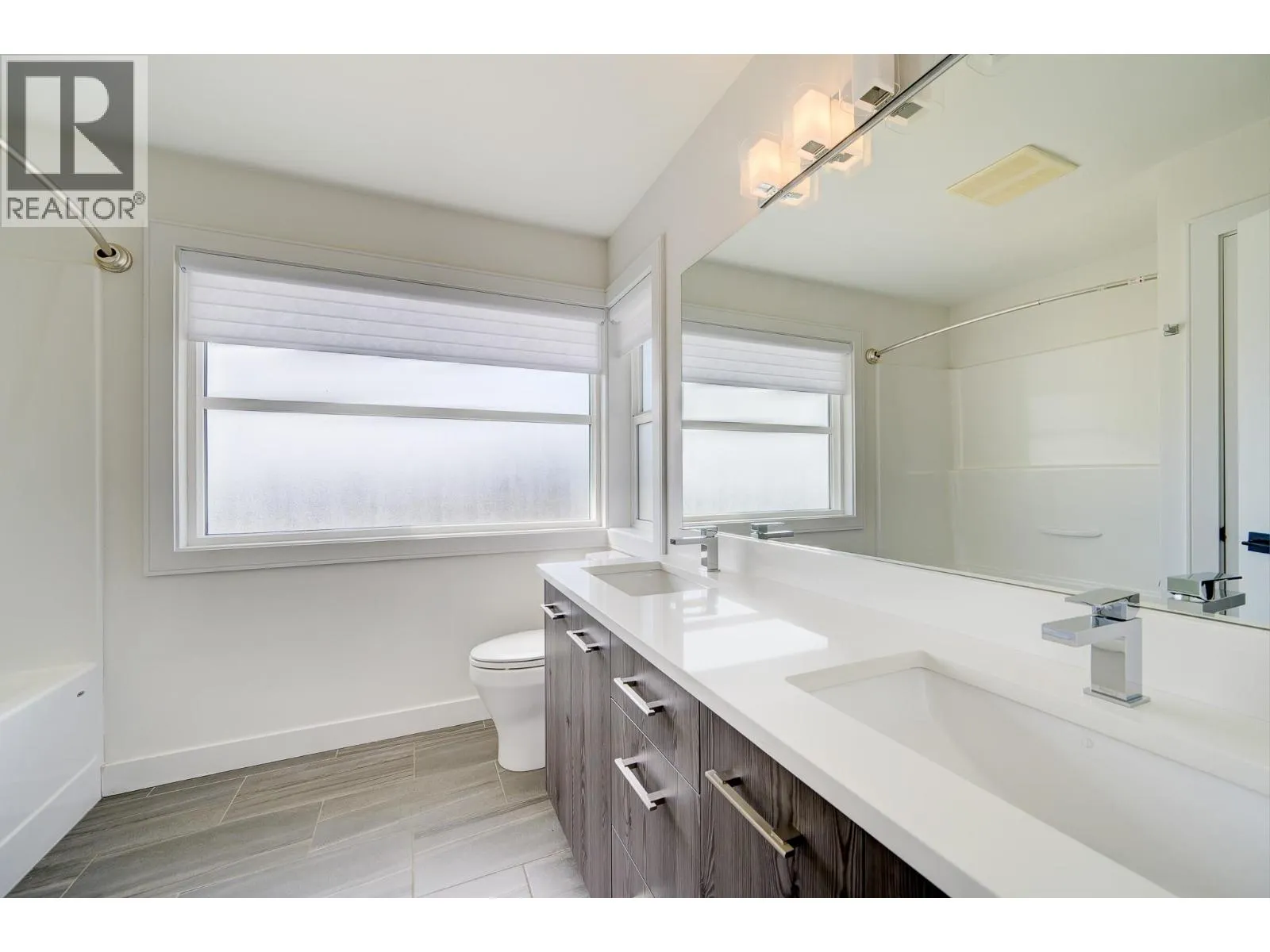 2273 Saddleback Drive