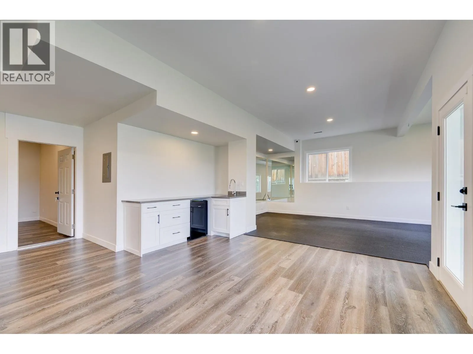 2273 Saddleback Drive