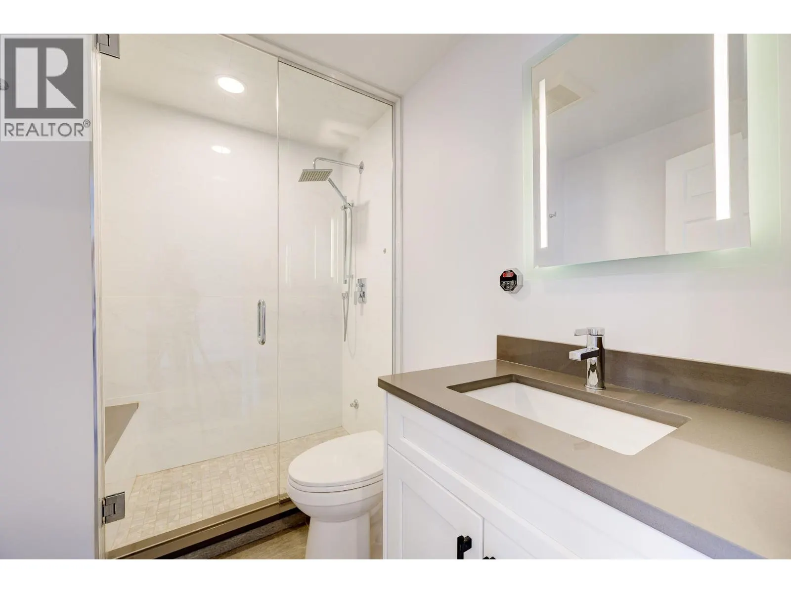 2273 Saddleback Drive