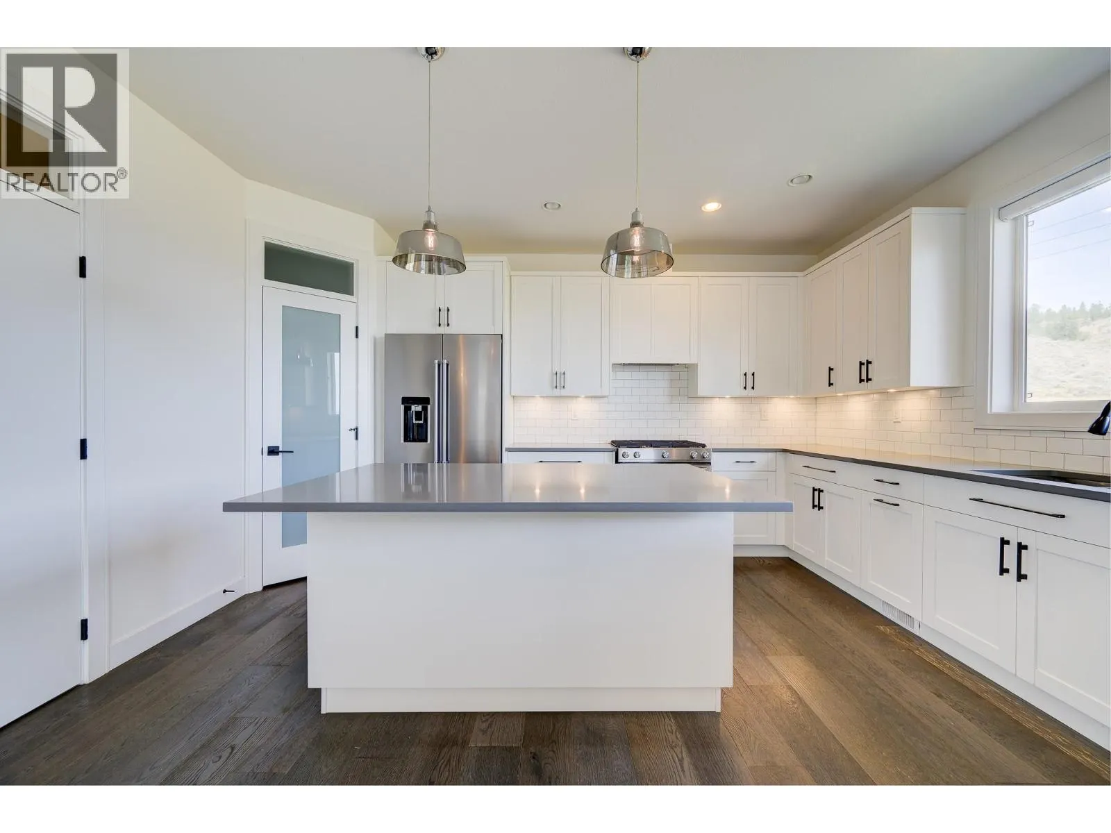 2273 Saddleback Drive