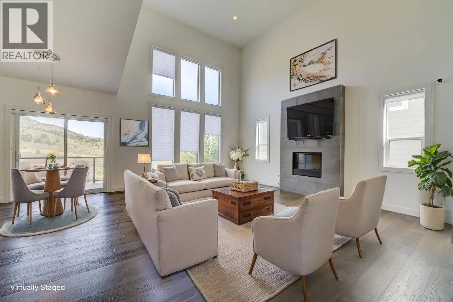 2273 Saddleback Drive