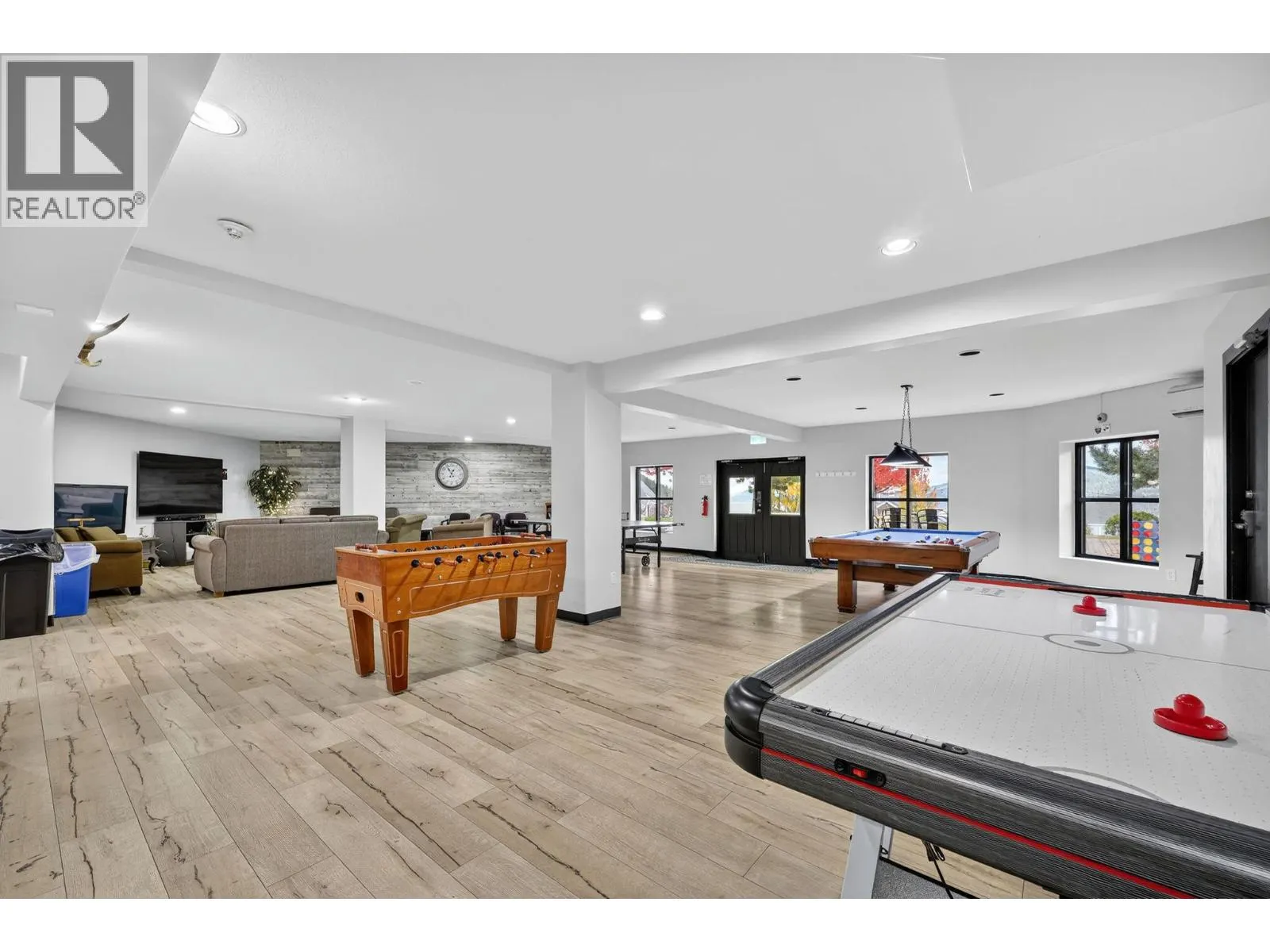 6732 LaPalma Loop Unit# 213