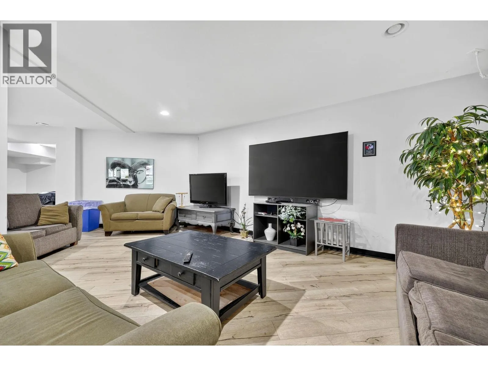 6732 LaPalma Loop Unit# 213