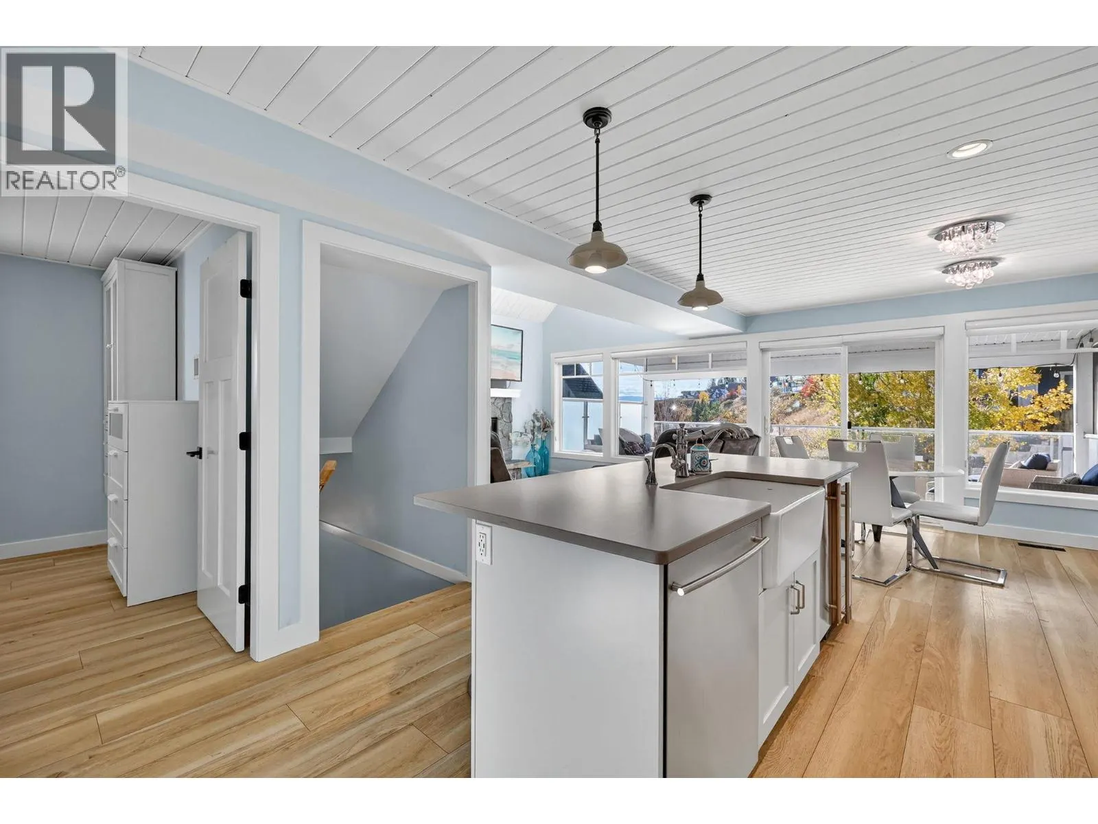 6732 LaPalma Loop Unit# 213