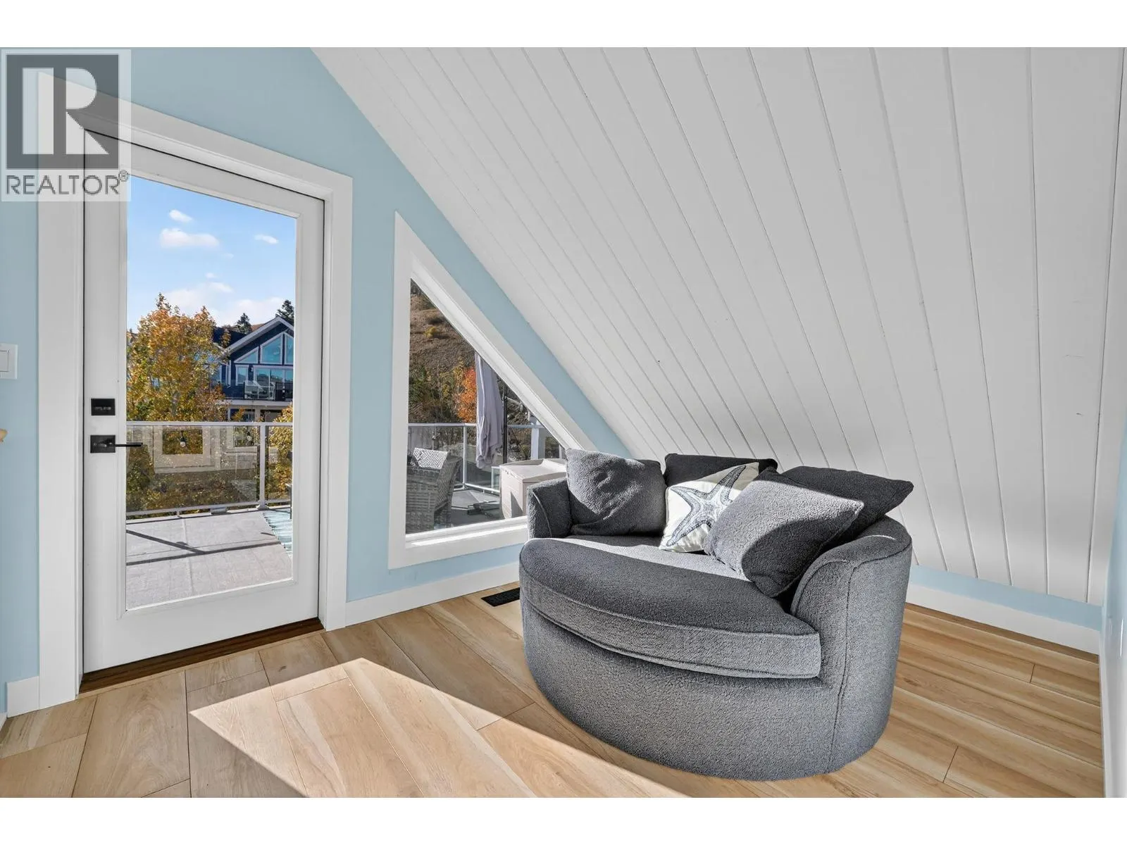 6732 LaPalma Loop Unit# 213