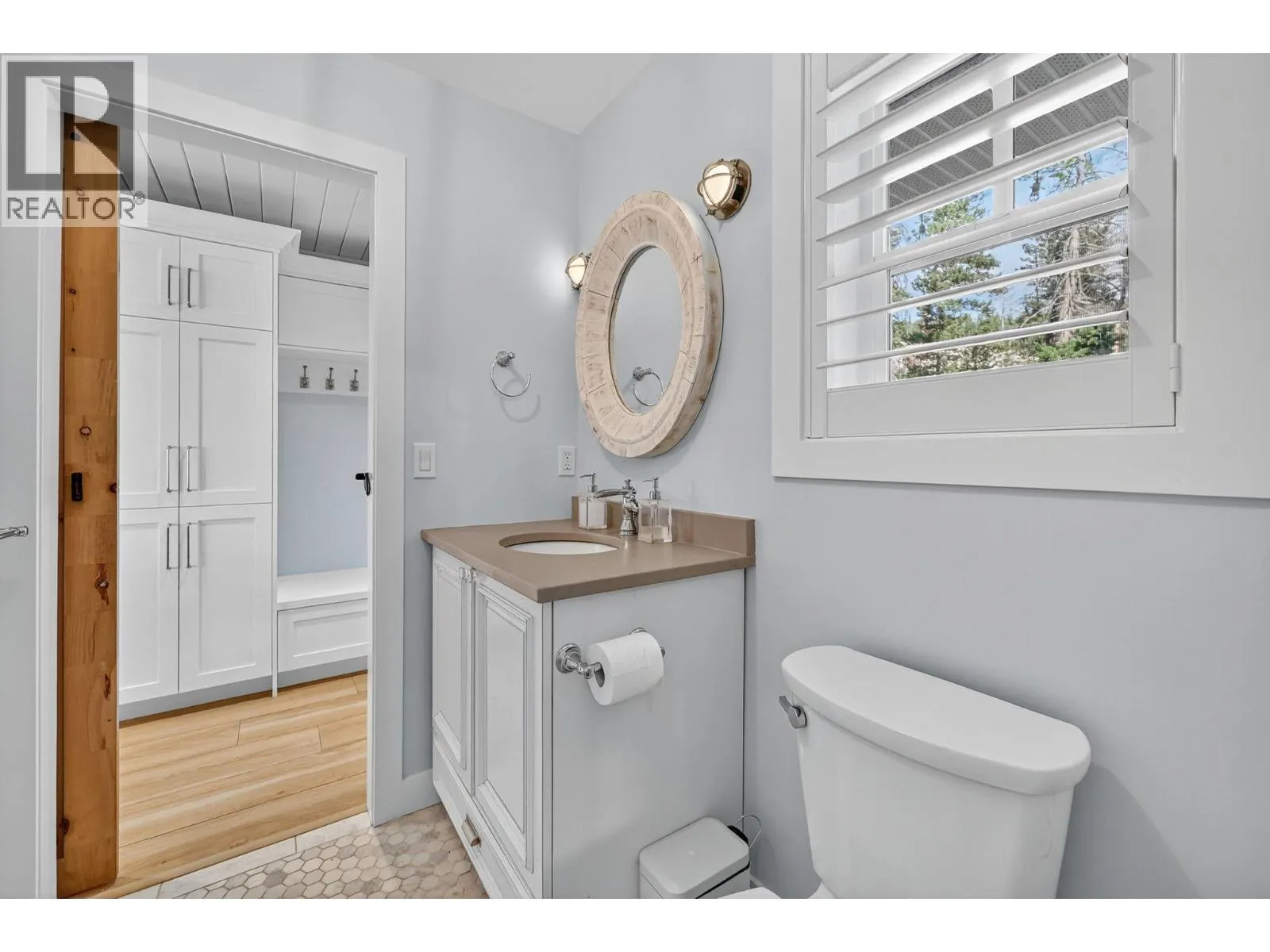 6732 LaPalma Loop Unit# 213