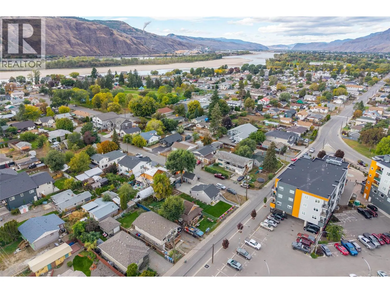 429 MACKENZIE Avenue