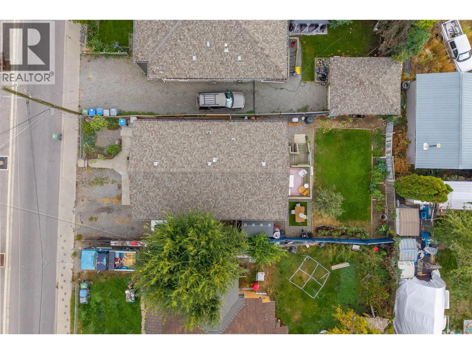 429 MACKENZIE Avenue