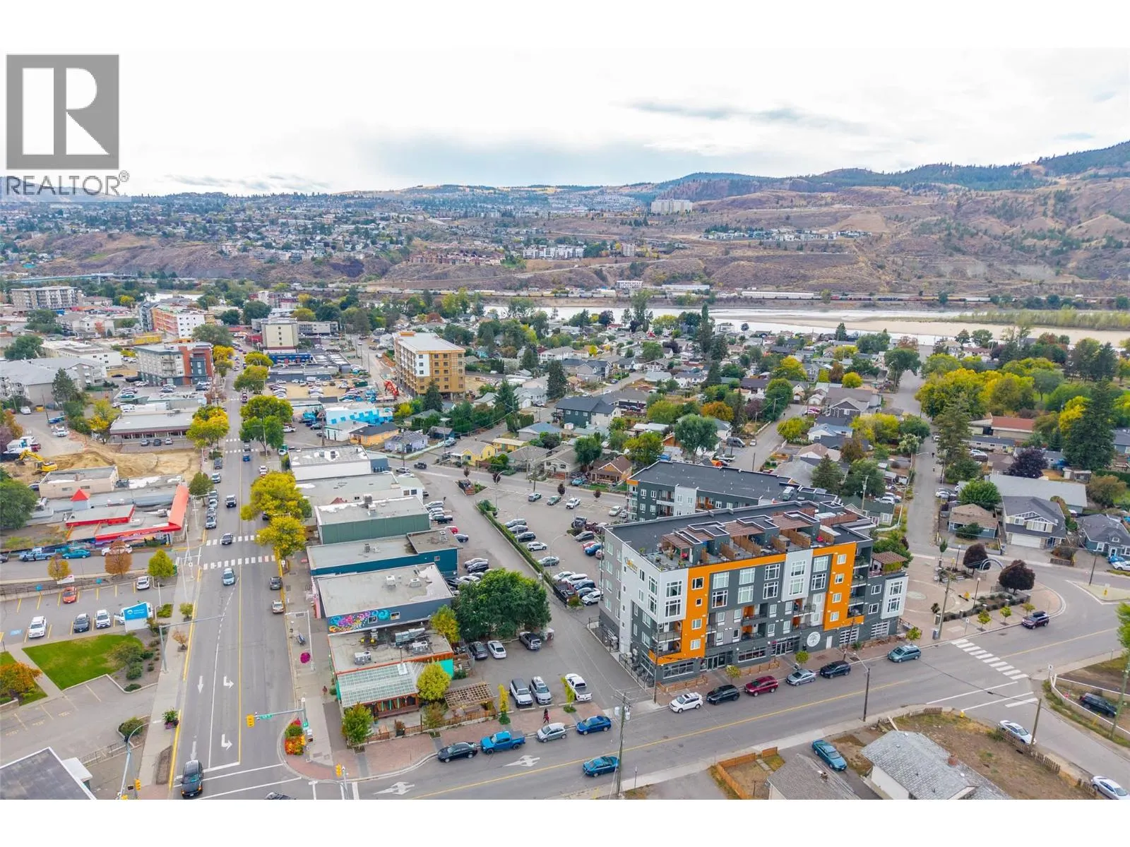 429 MACKENZIE Avenue