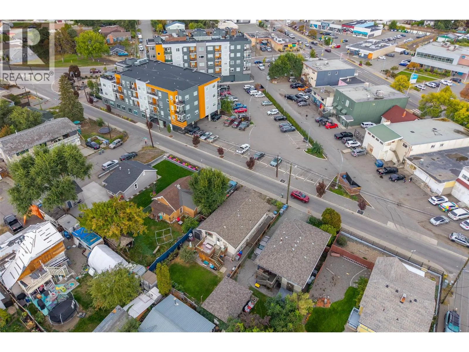 429 MACKENZIE Avenue