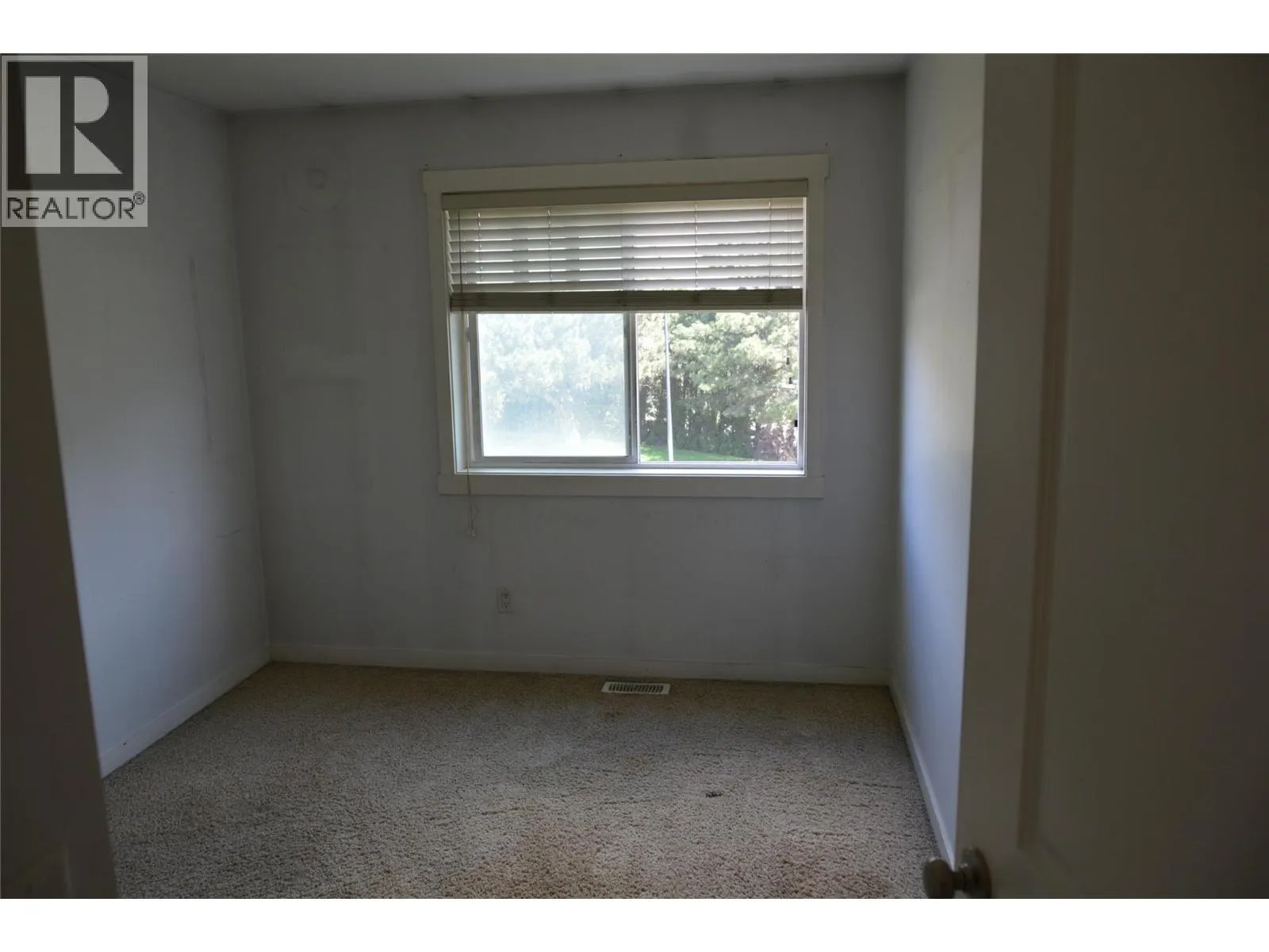 2860 VALLEYVIEW Drive Unit# 25