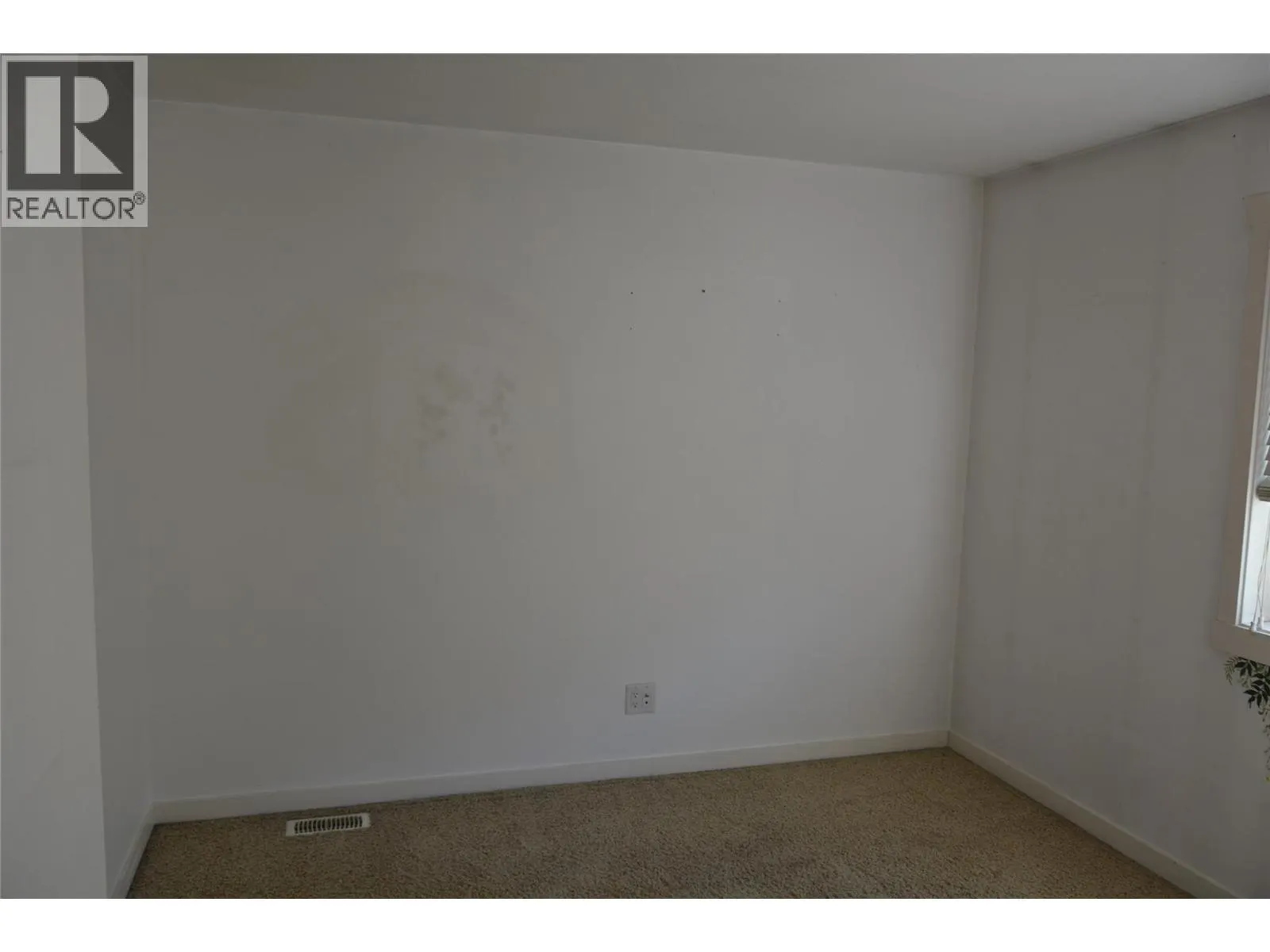 2860 VALLEYVIEW Drive Unit# 25