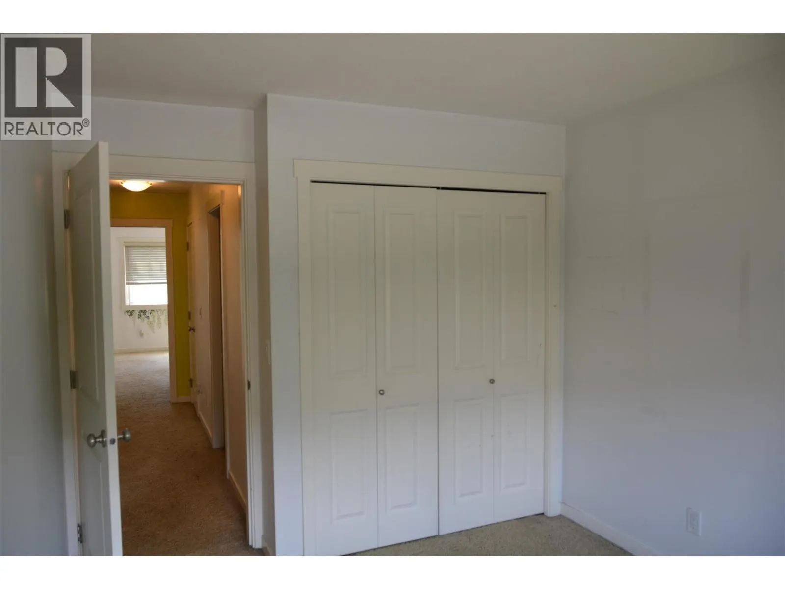 2860 VALLEYVIEW Drive Unit# 25