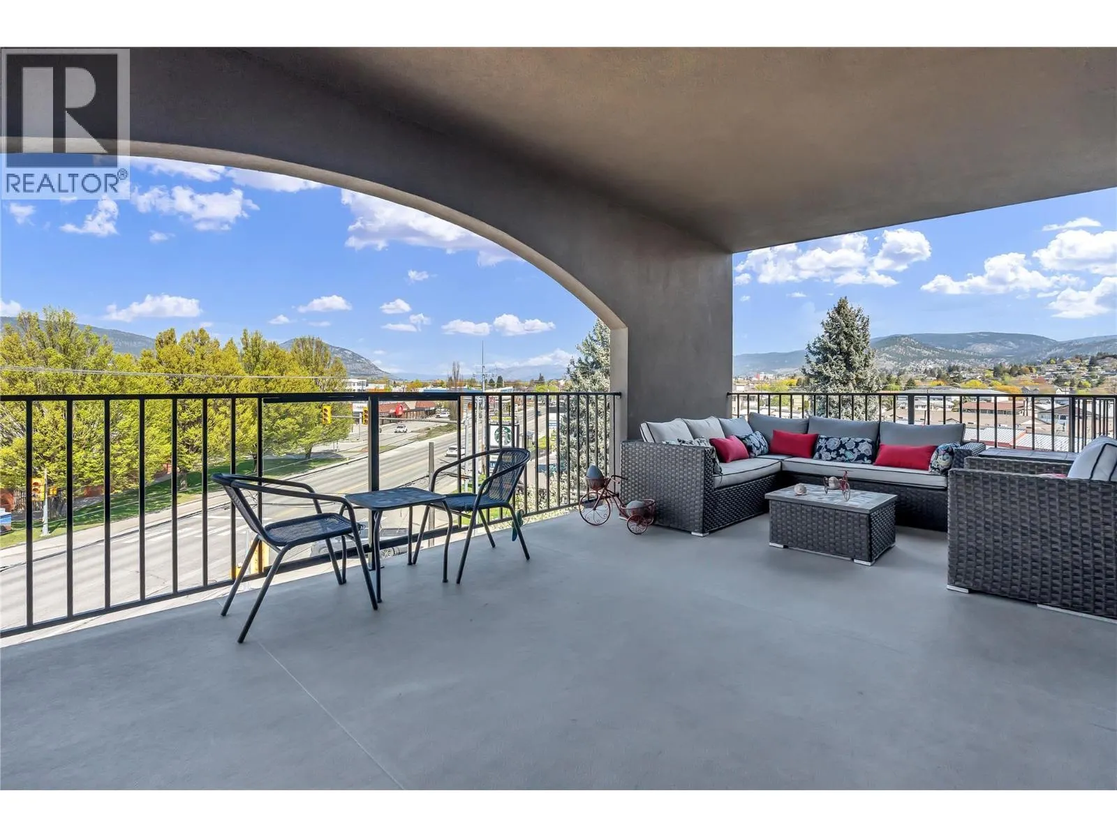 250 Waterford Avenue Unit# 302