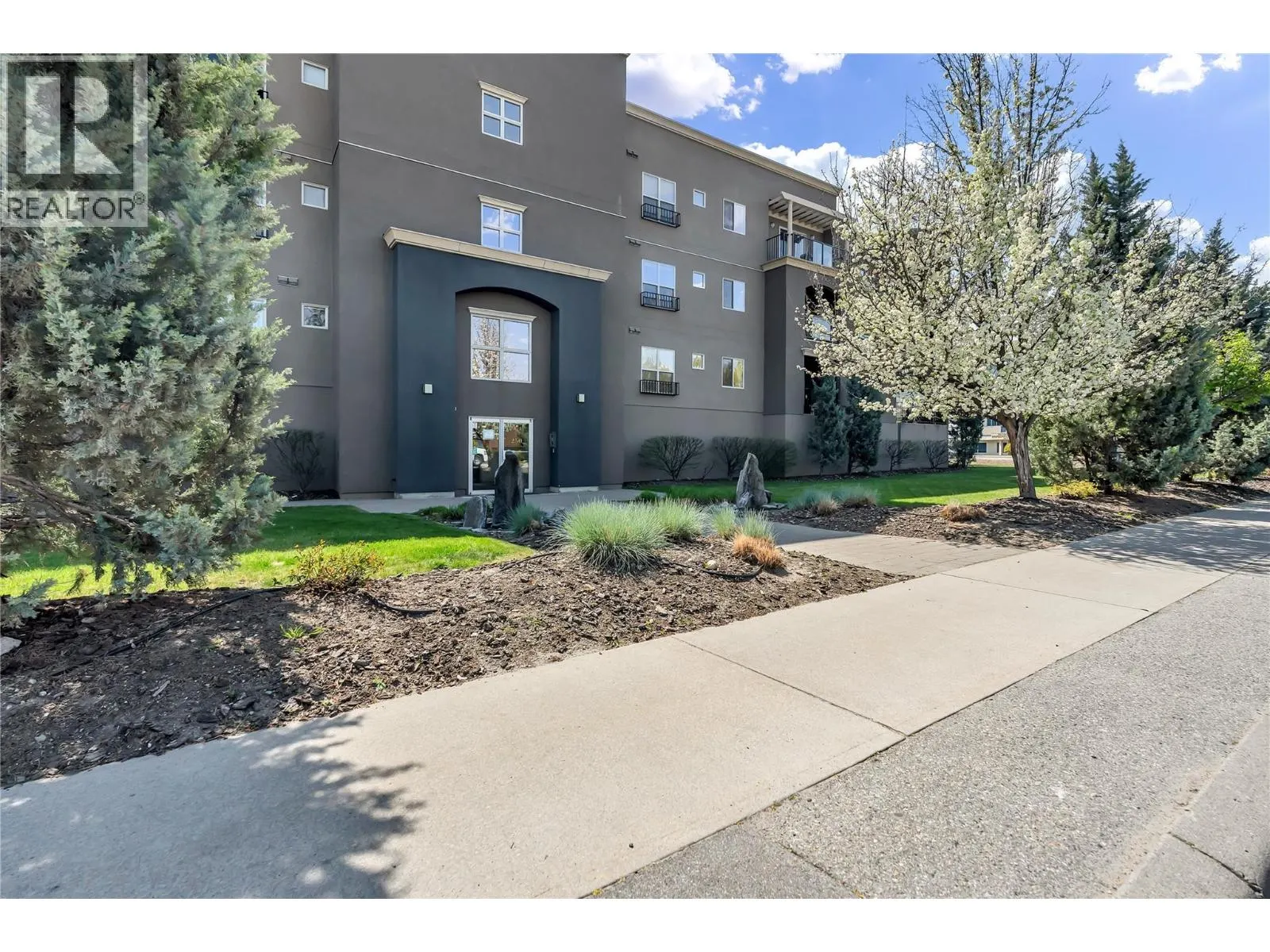 250 Waterford Avenue Unit# 302