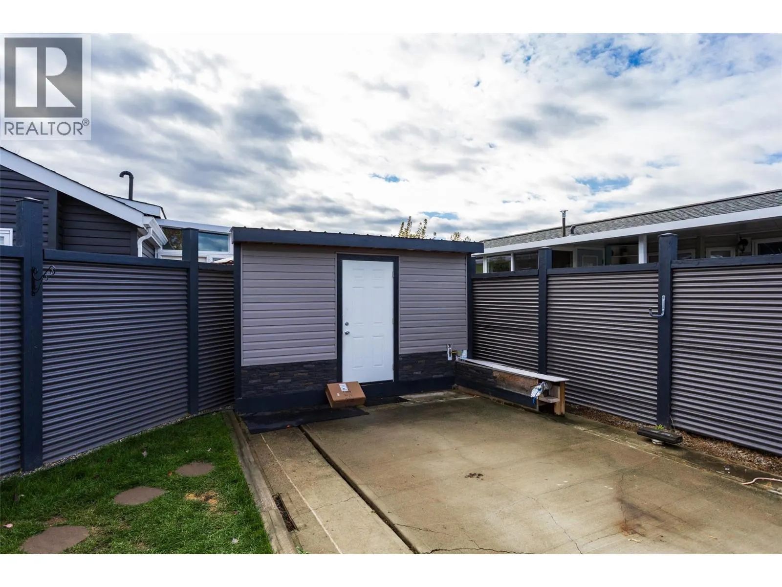 415 Commonwealth Road Unit# 332