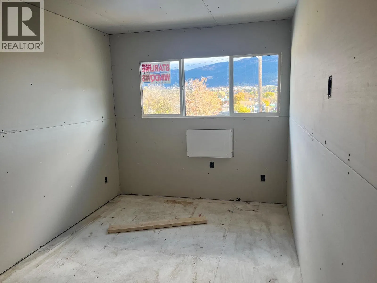 4004 34 Street Unit# 208