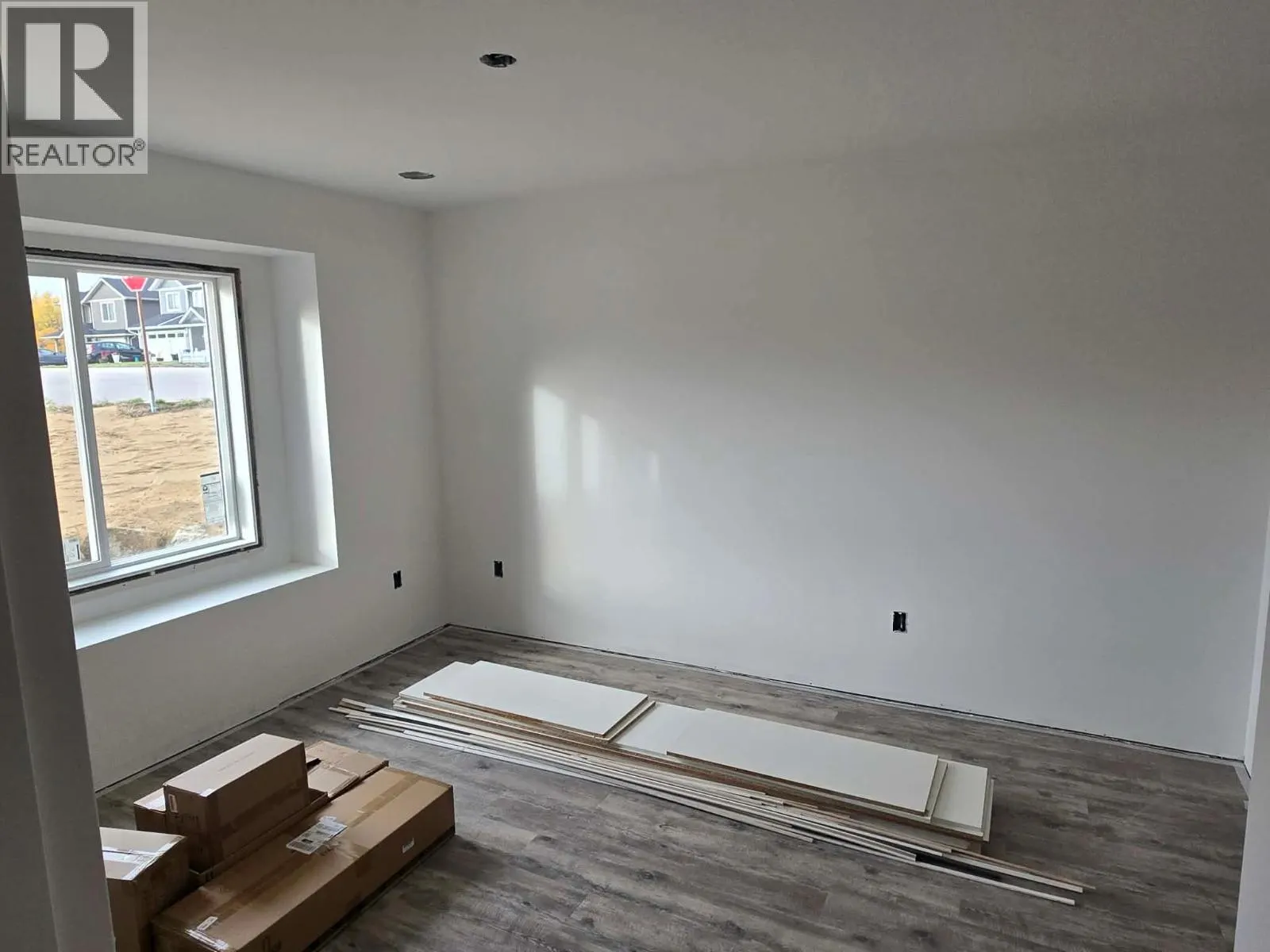 1537 Grandview Drive