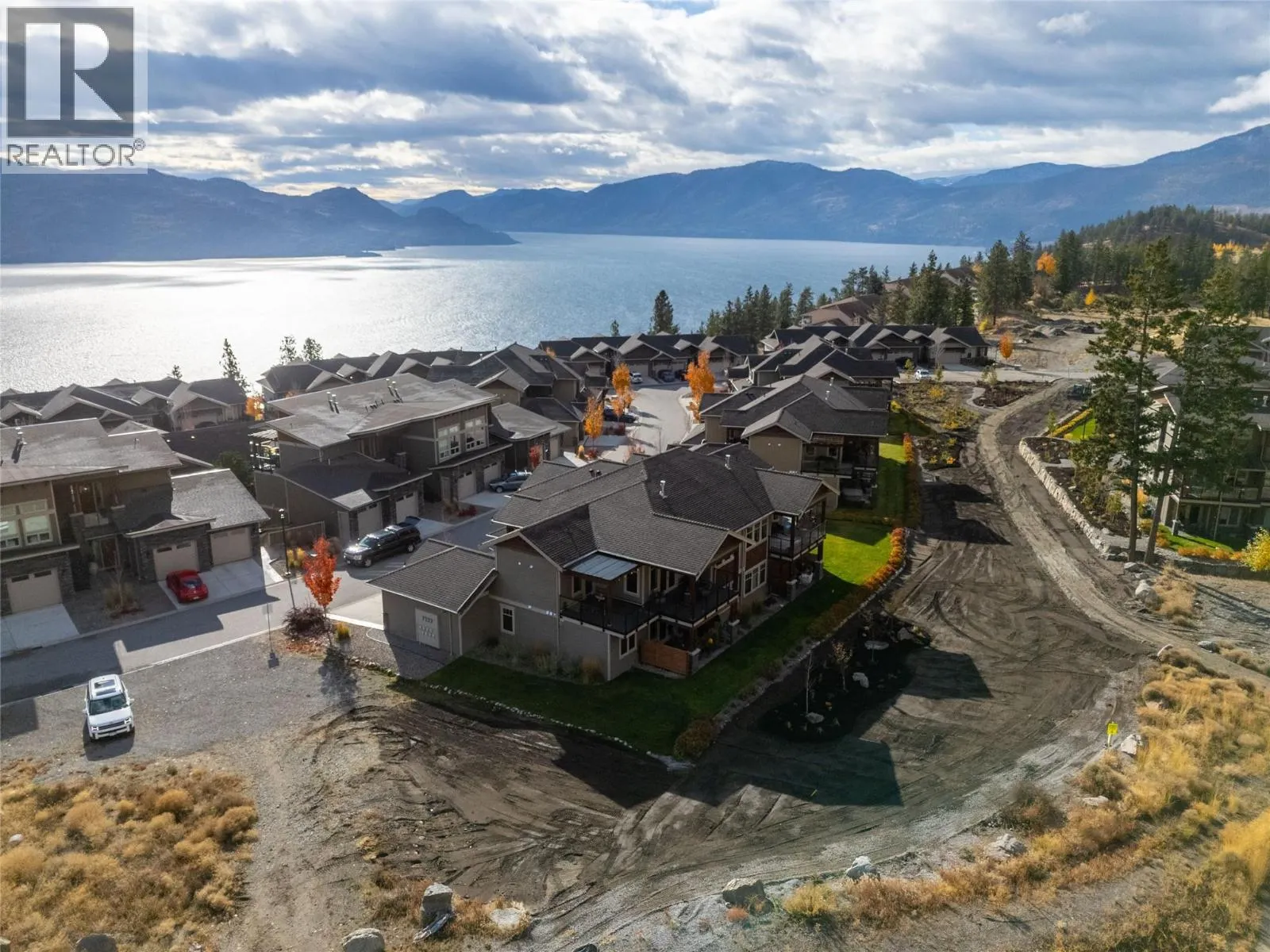 4000 Redstone Crescent Unit# 221