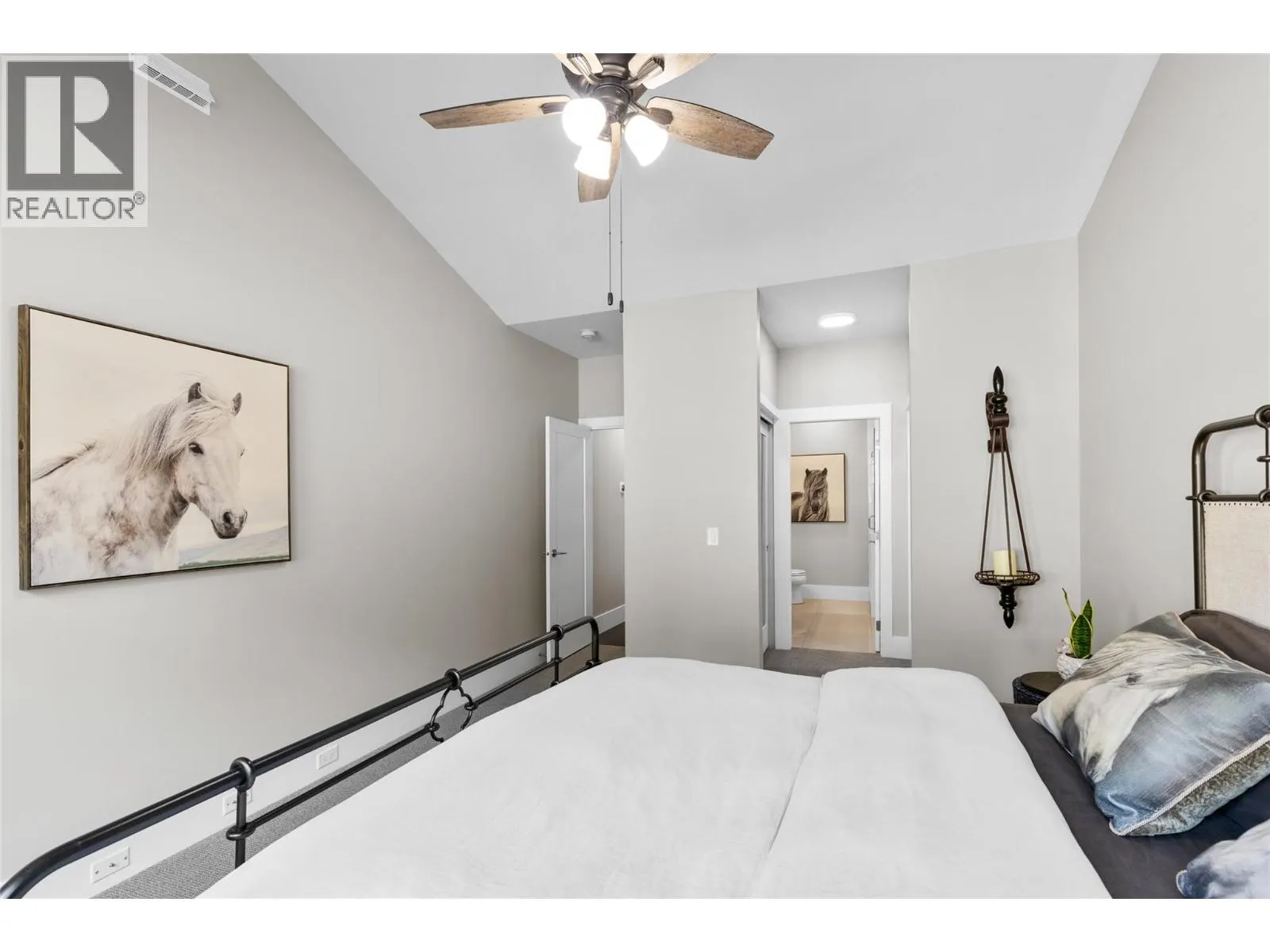 4000 Redstone Crescent Unit# 221