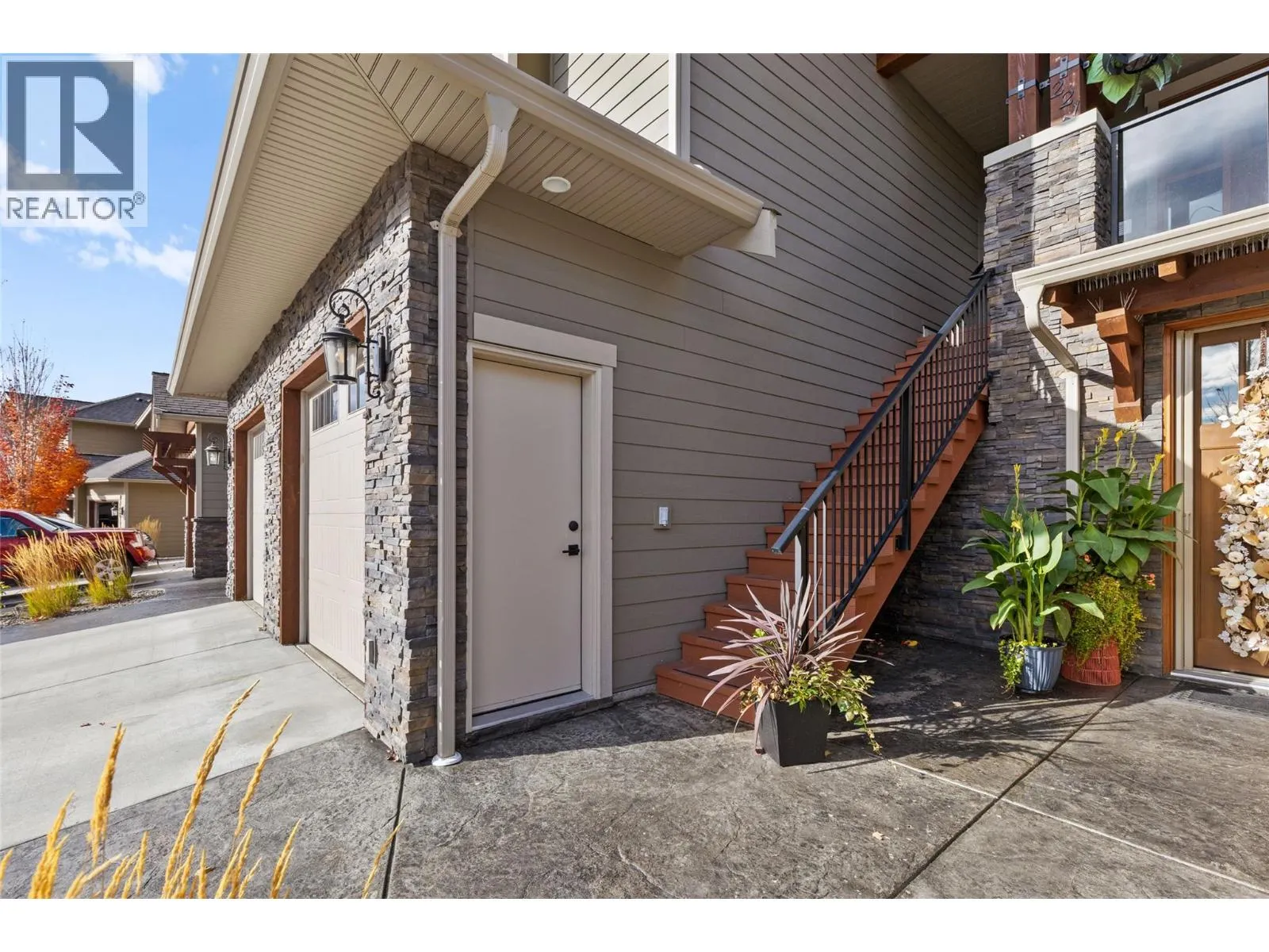 4000 Redstone Crescent Unit# 221