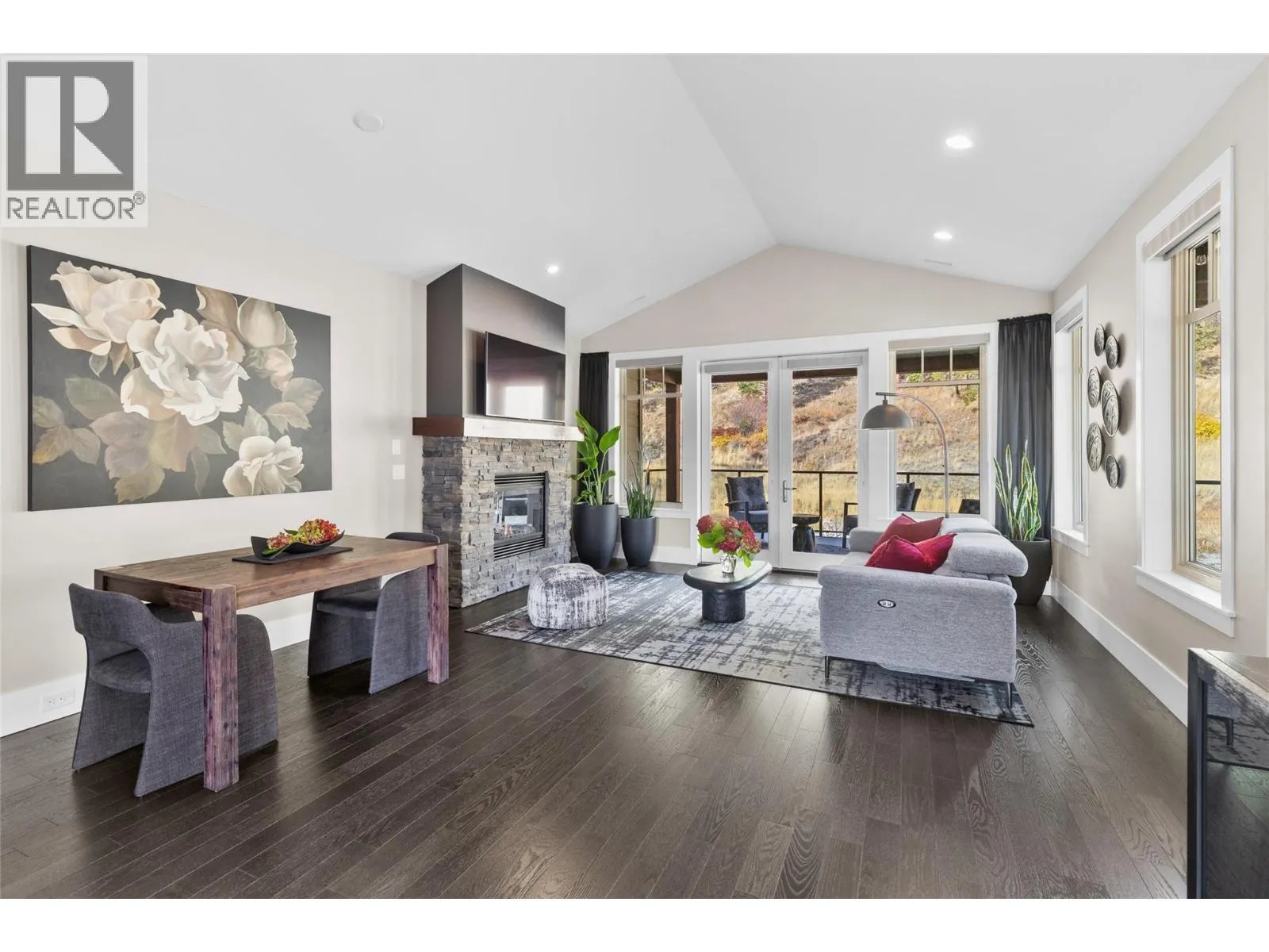 4000 Redstone Crescent Unit# 221