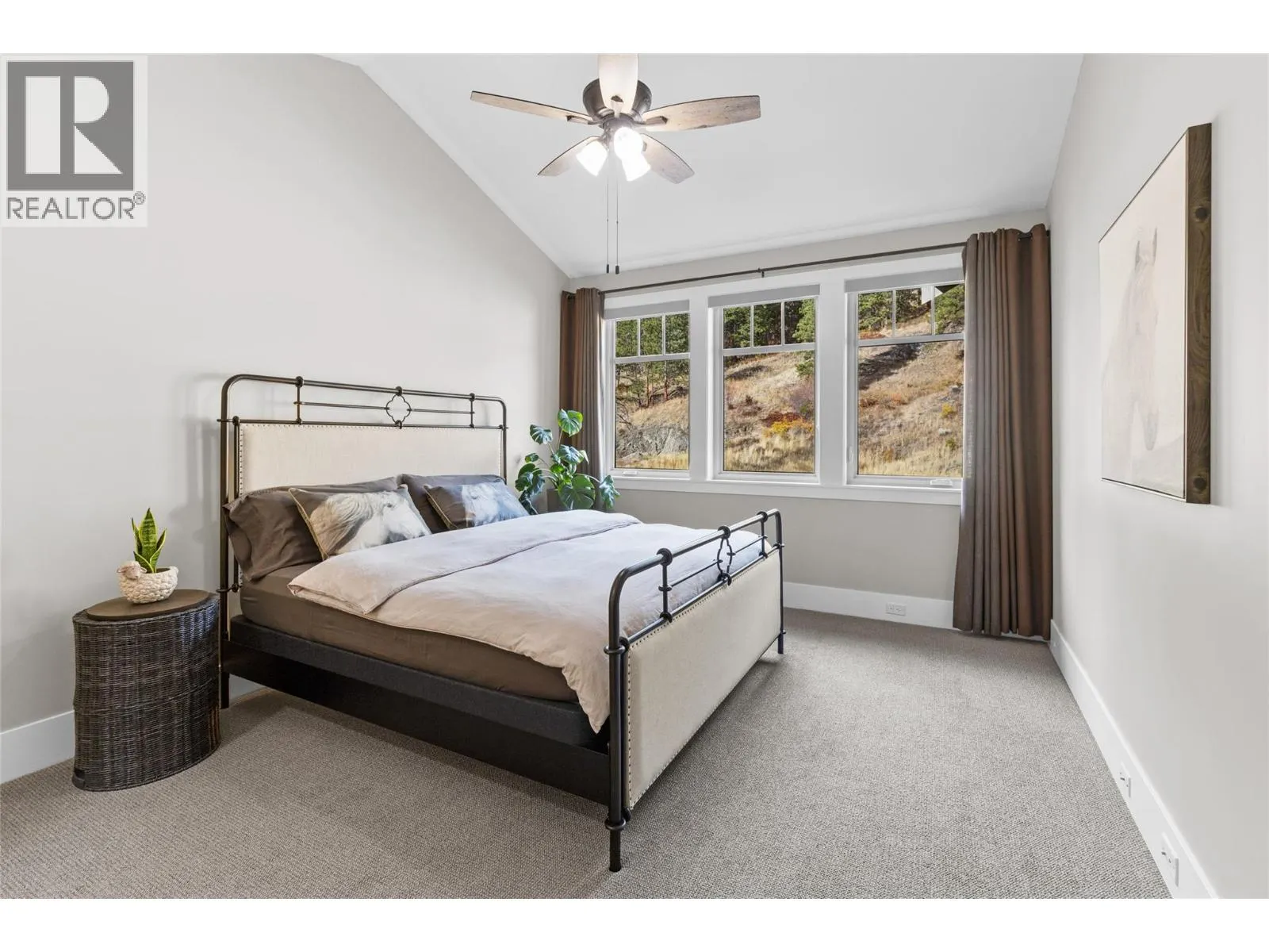 4000 Redstone Crescent Unit# 221