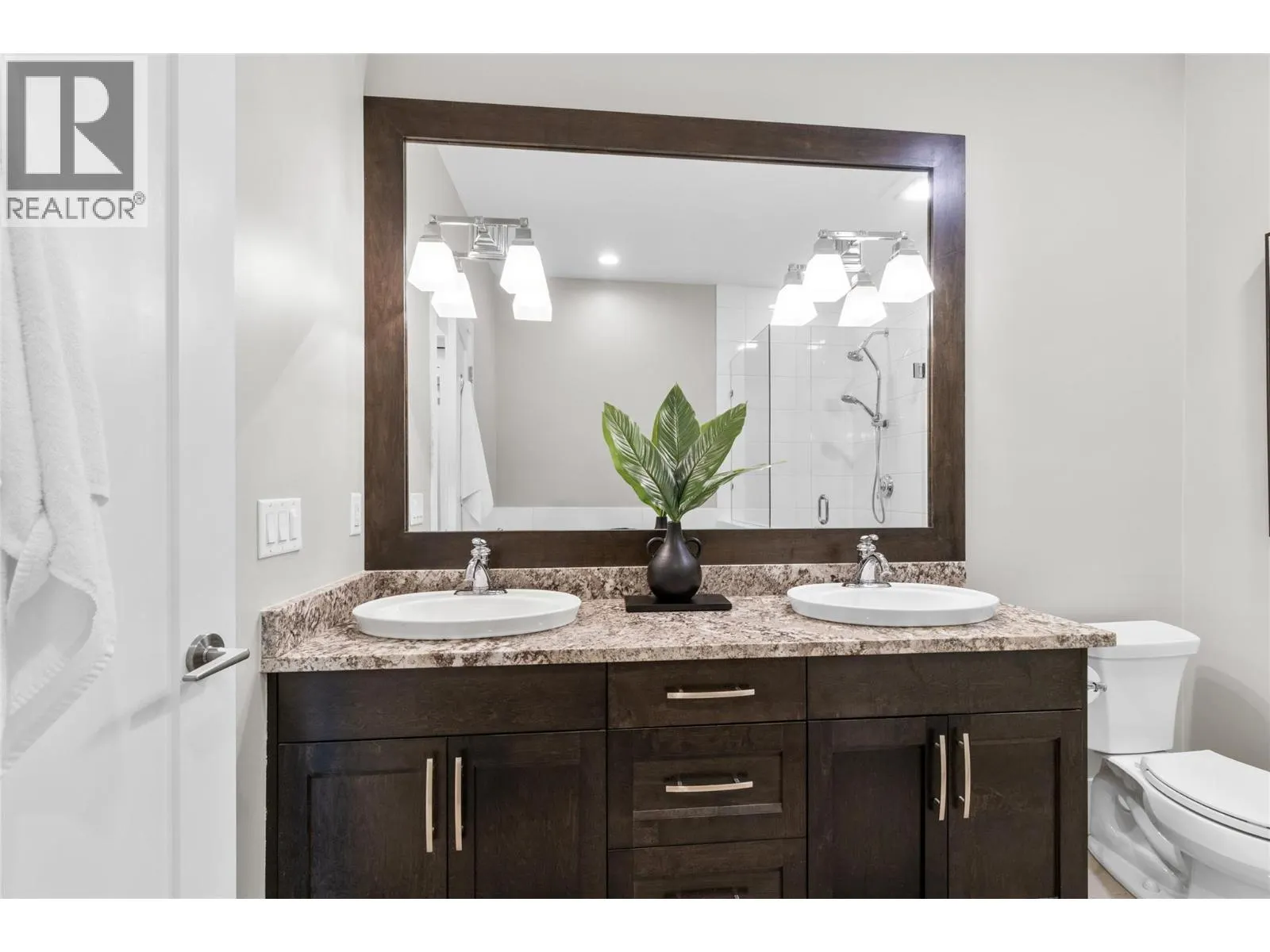 4000 Redstone Crescent Unit# 221