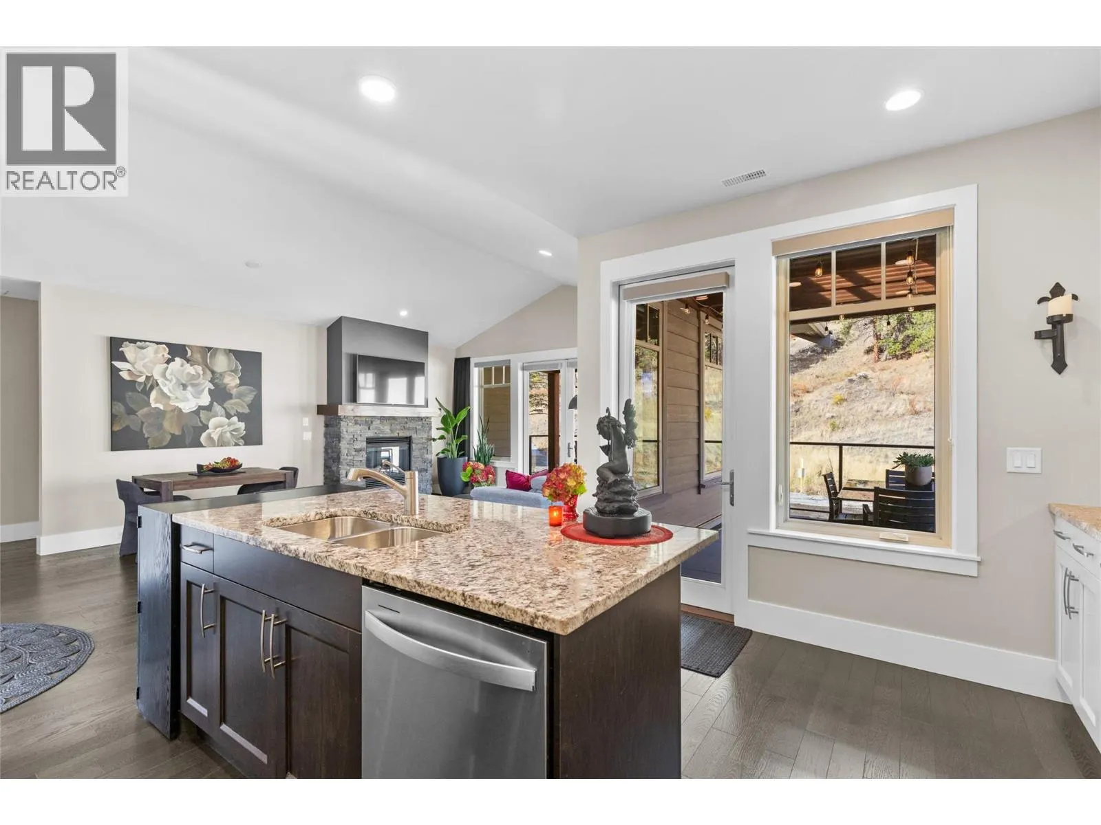 4000 Redstone Crescent Unit# 221