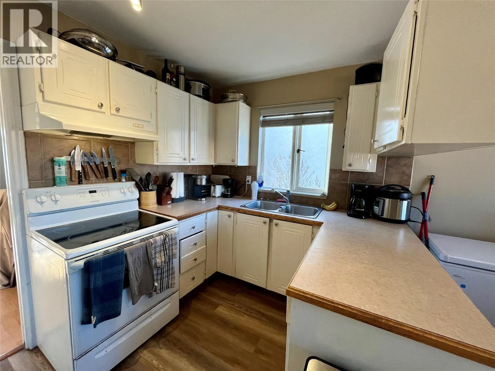 128 Peace River Crescent