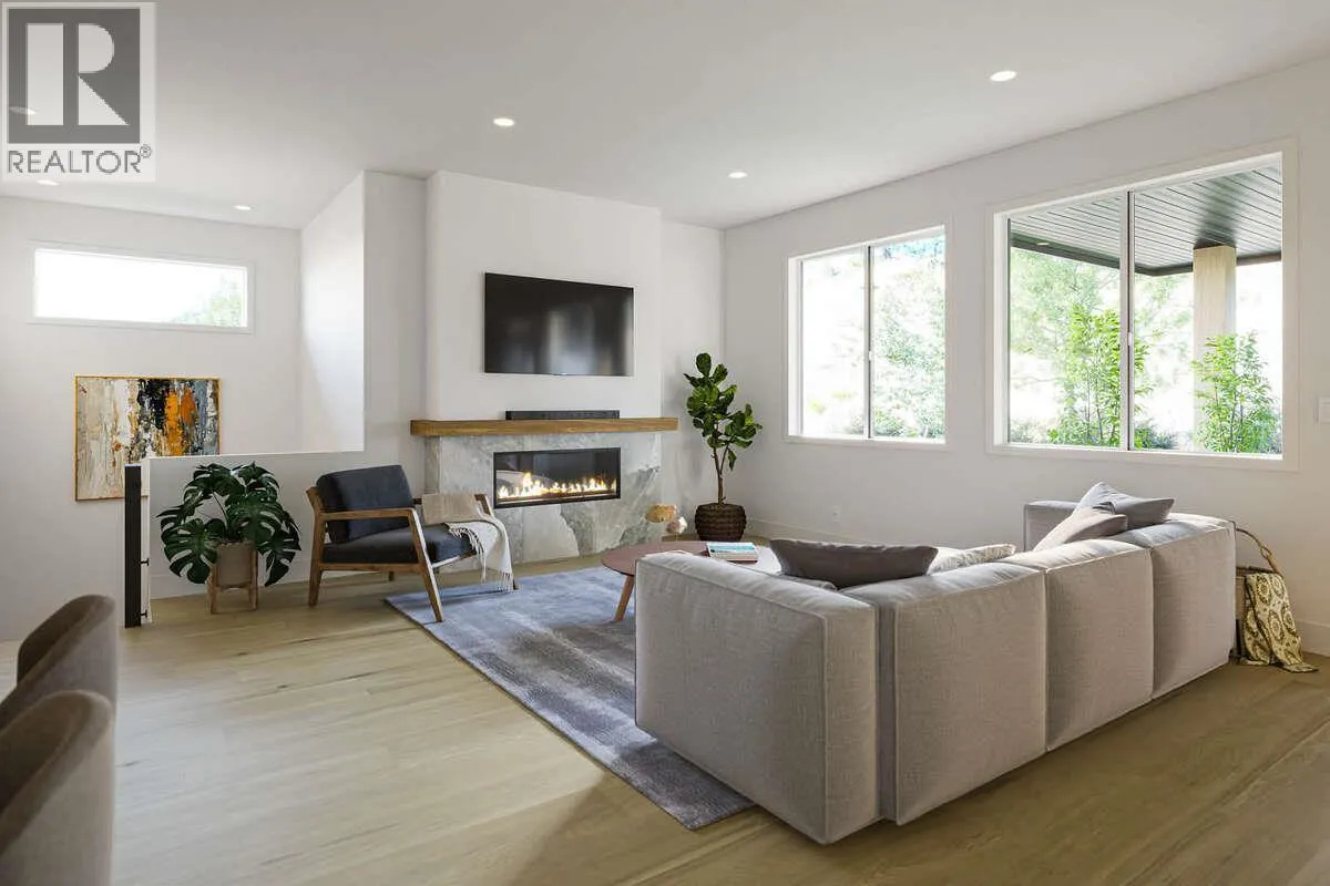 1720 Hidden Hills Drive Unit# 5