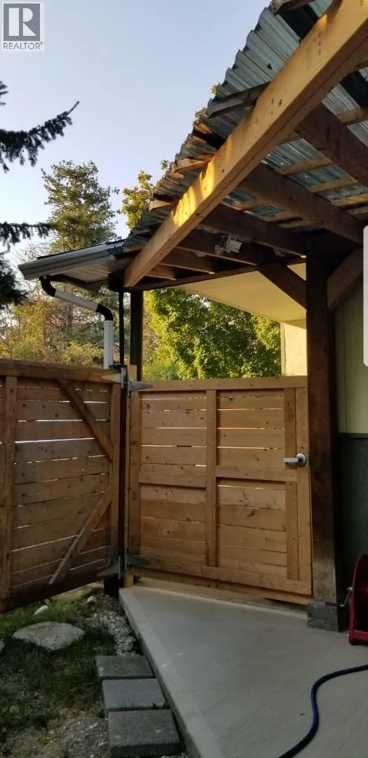 914 Columbia Crescent