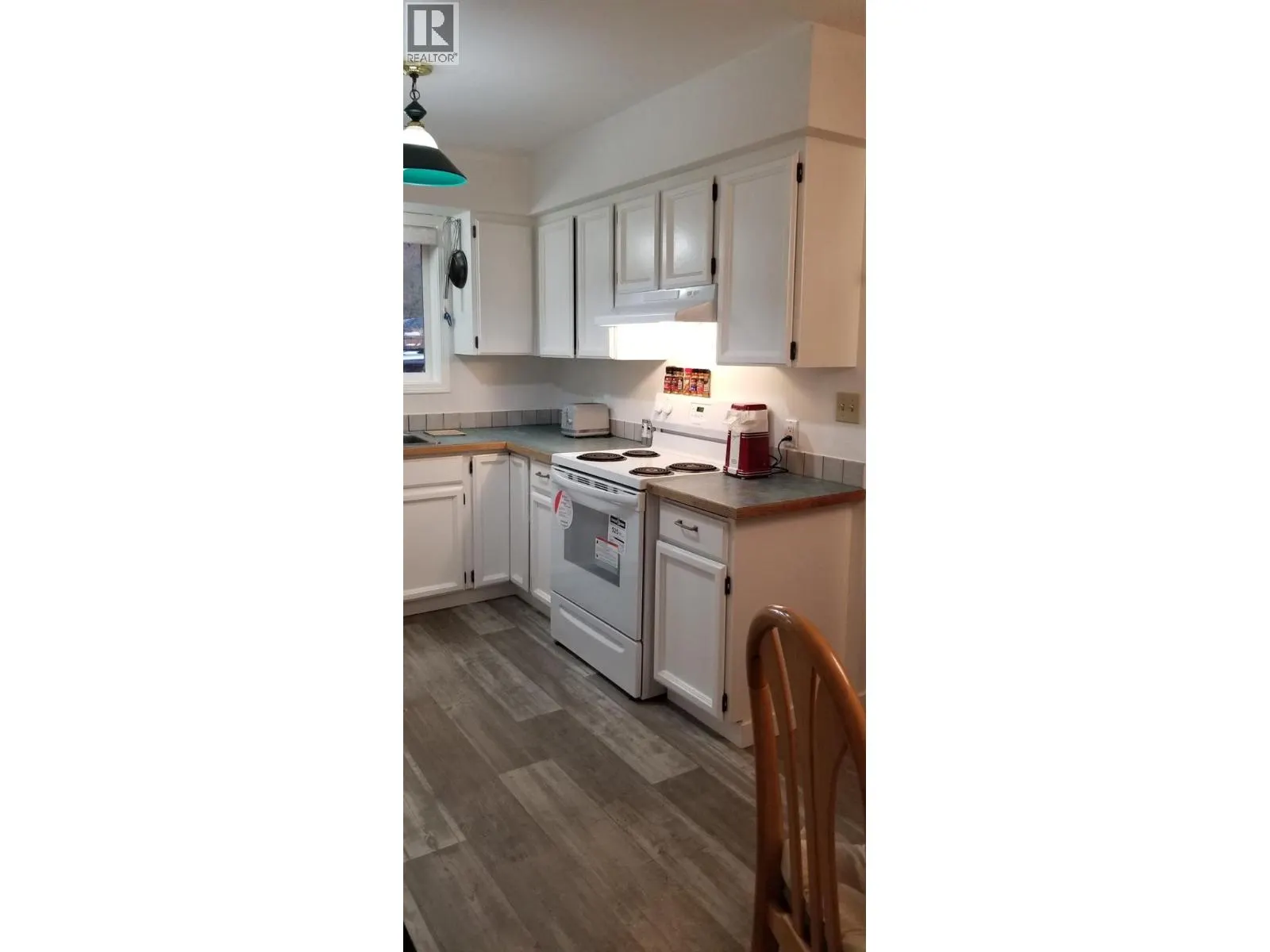 914 Columbia Crescent