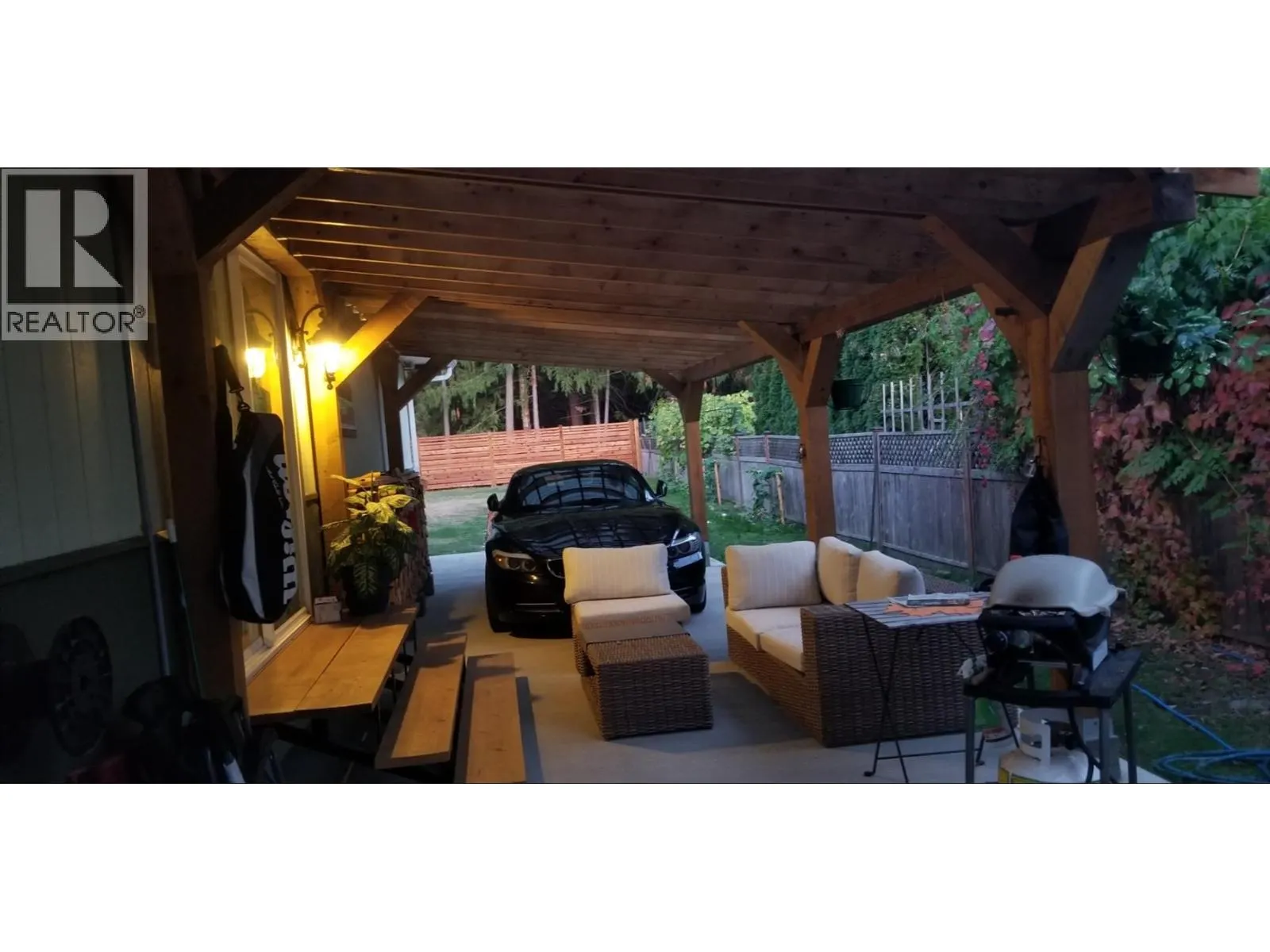 914 Columbia Crescent