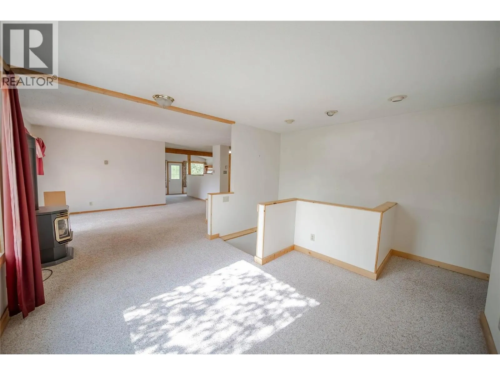 7825 Jaffray Baynes Lake Road Road