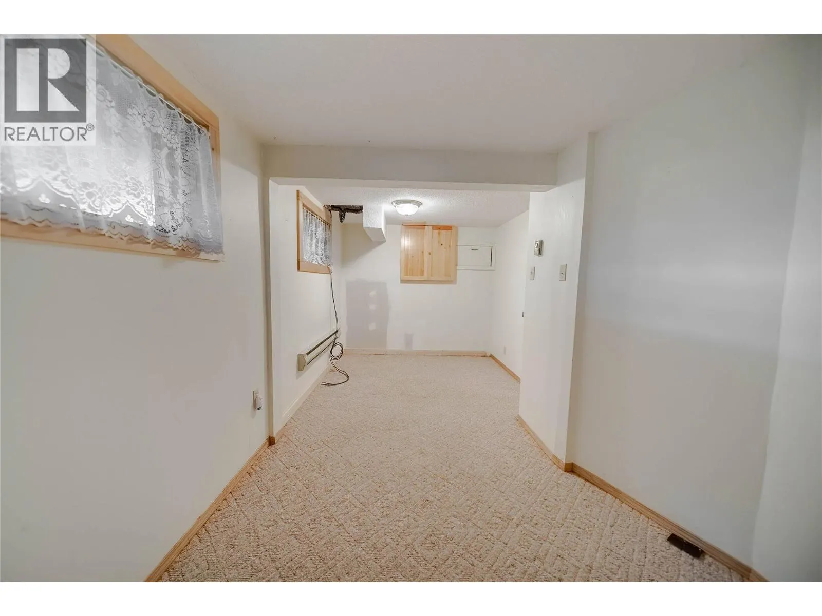 7825 Jaffray Baynes Lake Road Road